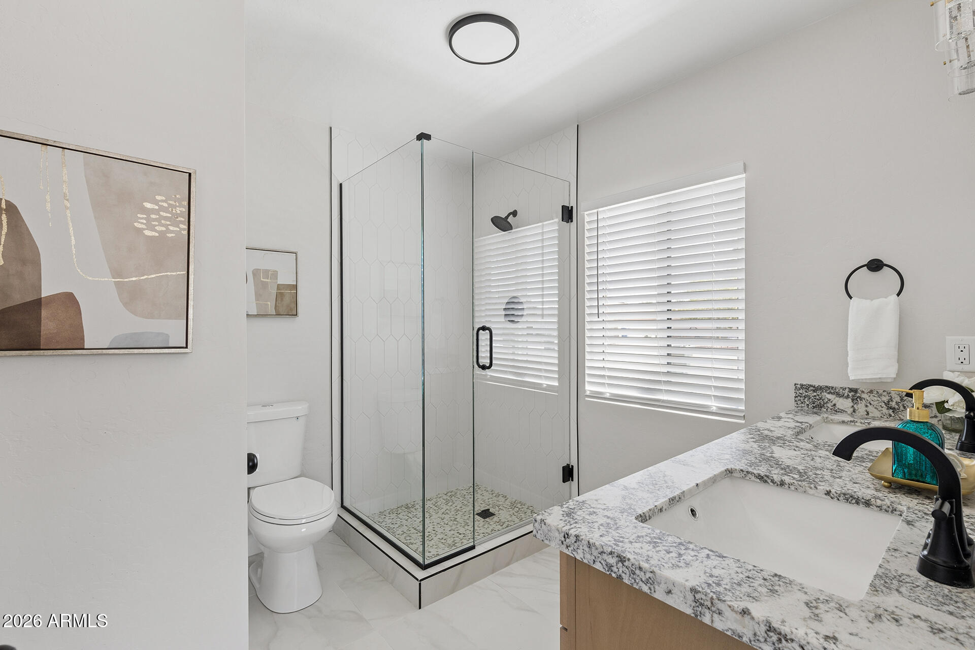 2336 W VILLAGE Drive