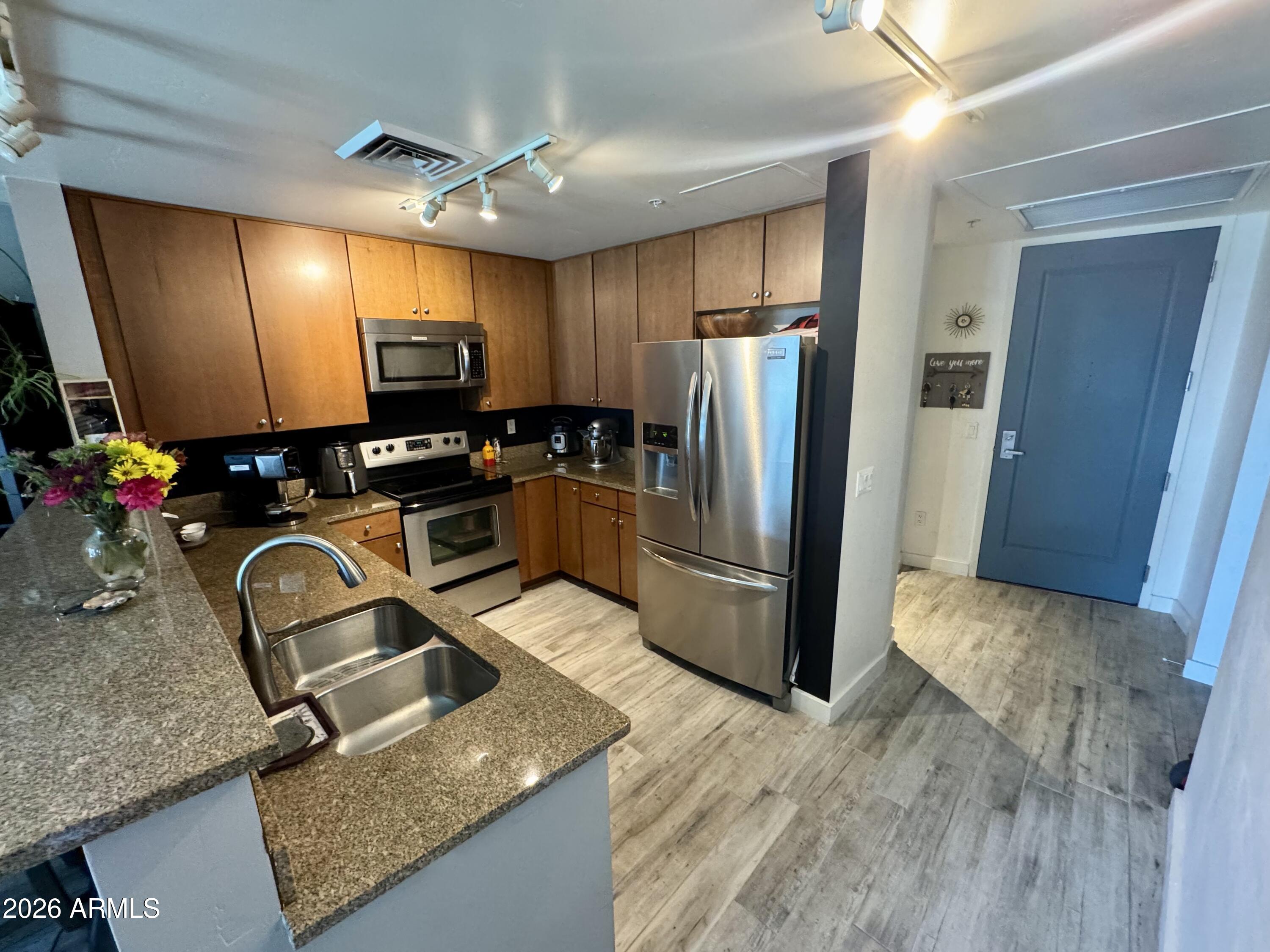310 S 4TH Street 607