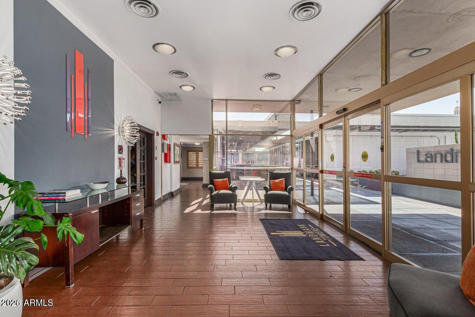 4750 N CENTRAL Avenue 11G