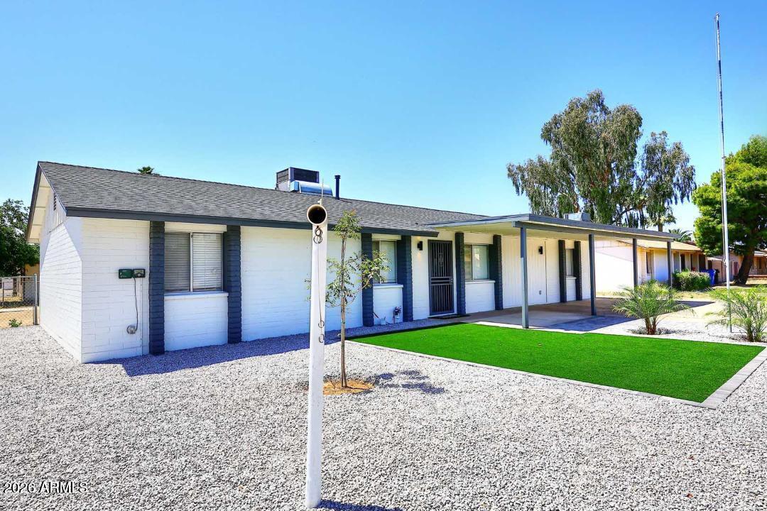 4343 E union hills Drive