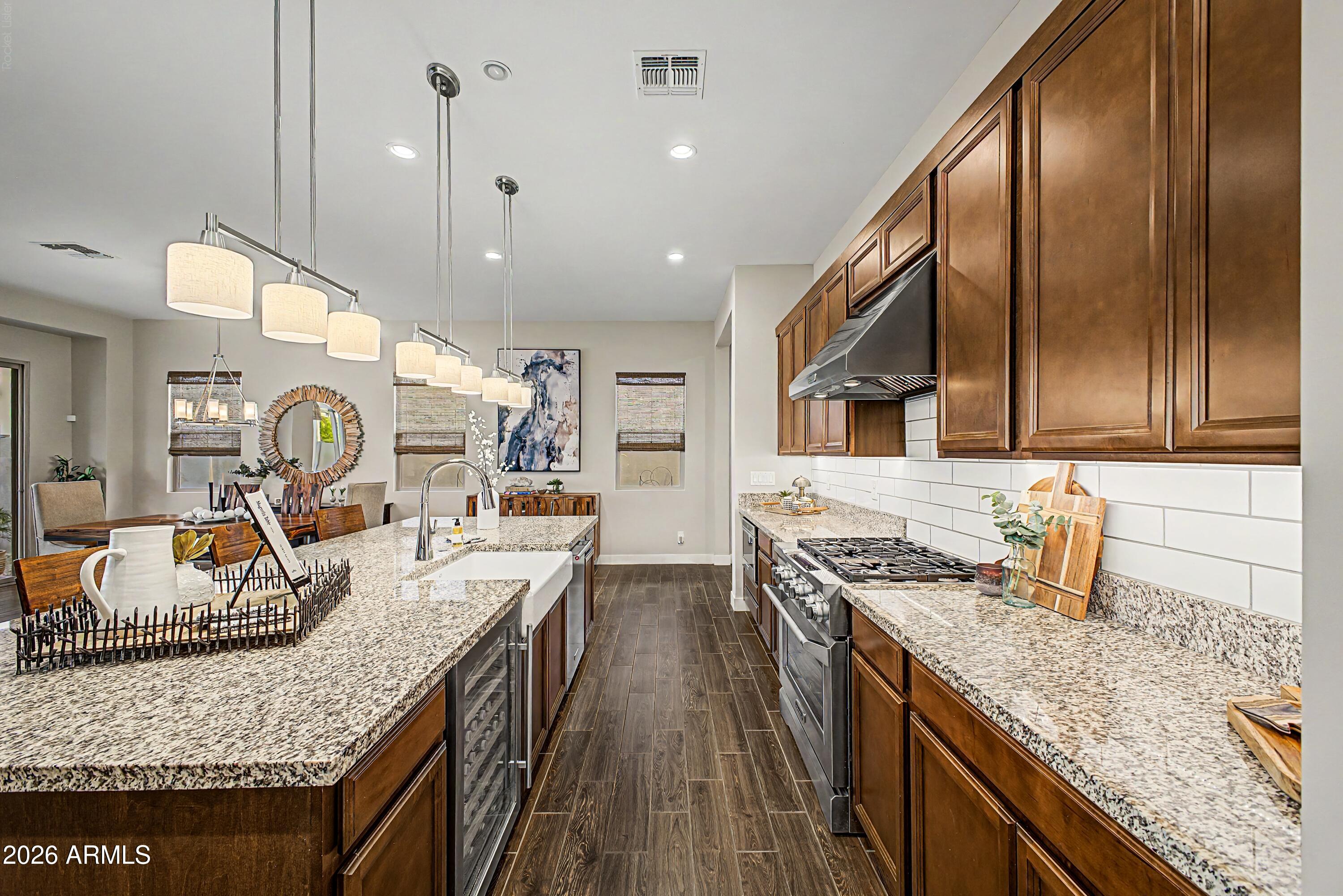22738 E CALLE LUNA --