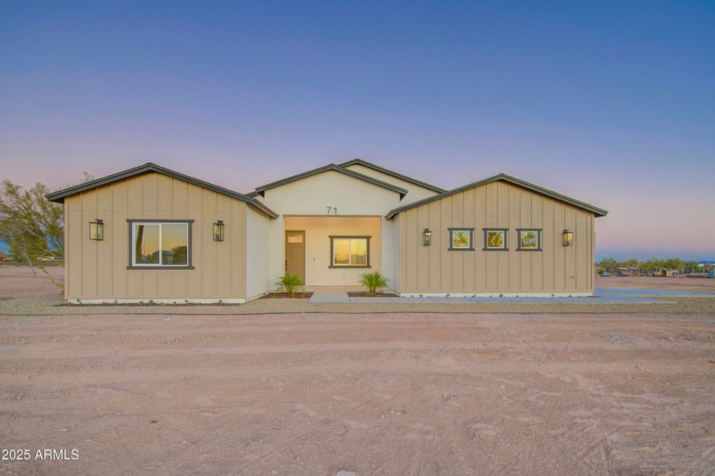 Photo of 71 S 352nd Drive, Tonopah, AZ 85354 (MLS # 6944671)