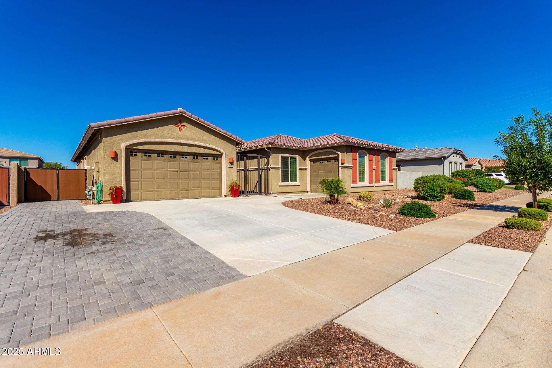 Homes for Sale in Queen Creek Arizona 1 22358 E Duncan Street