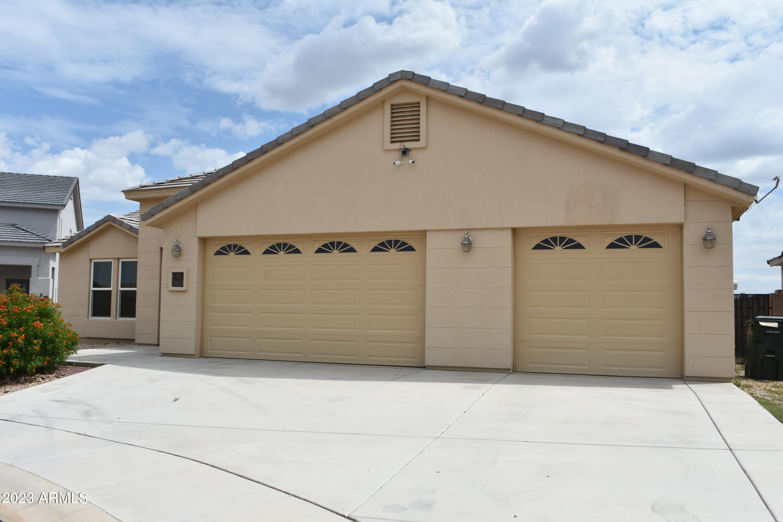 Mesa Verde Estate - Residential Lease