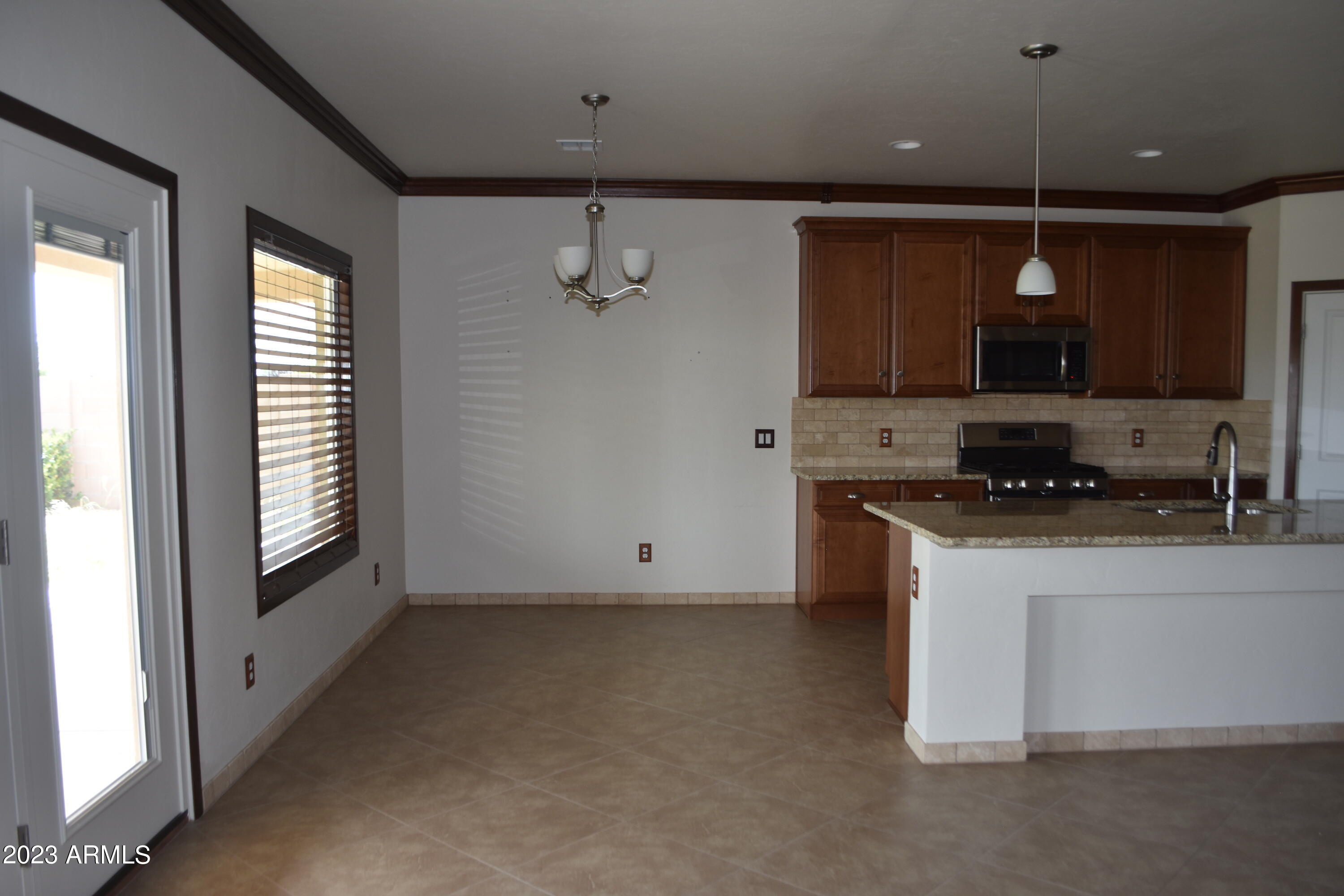 Mesa Verde Estate - Residential Lease
