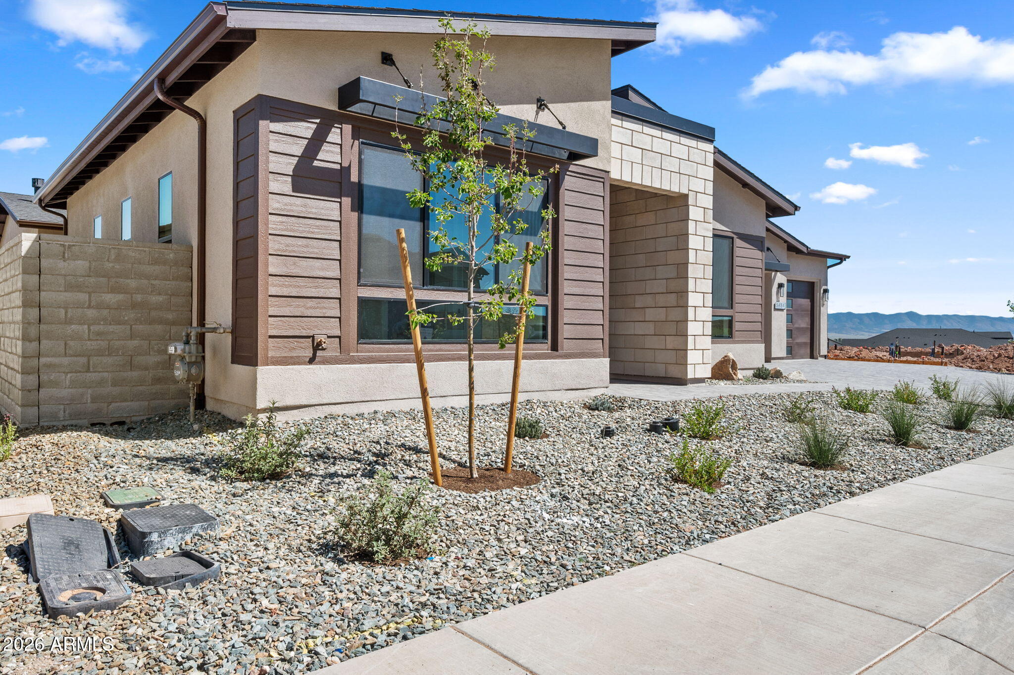 5684 E BLACKBURN Court
