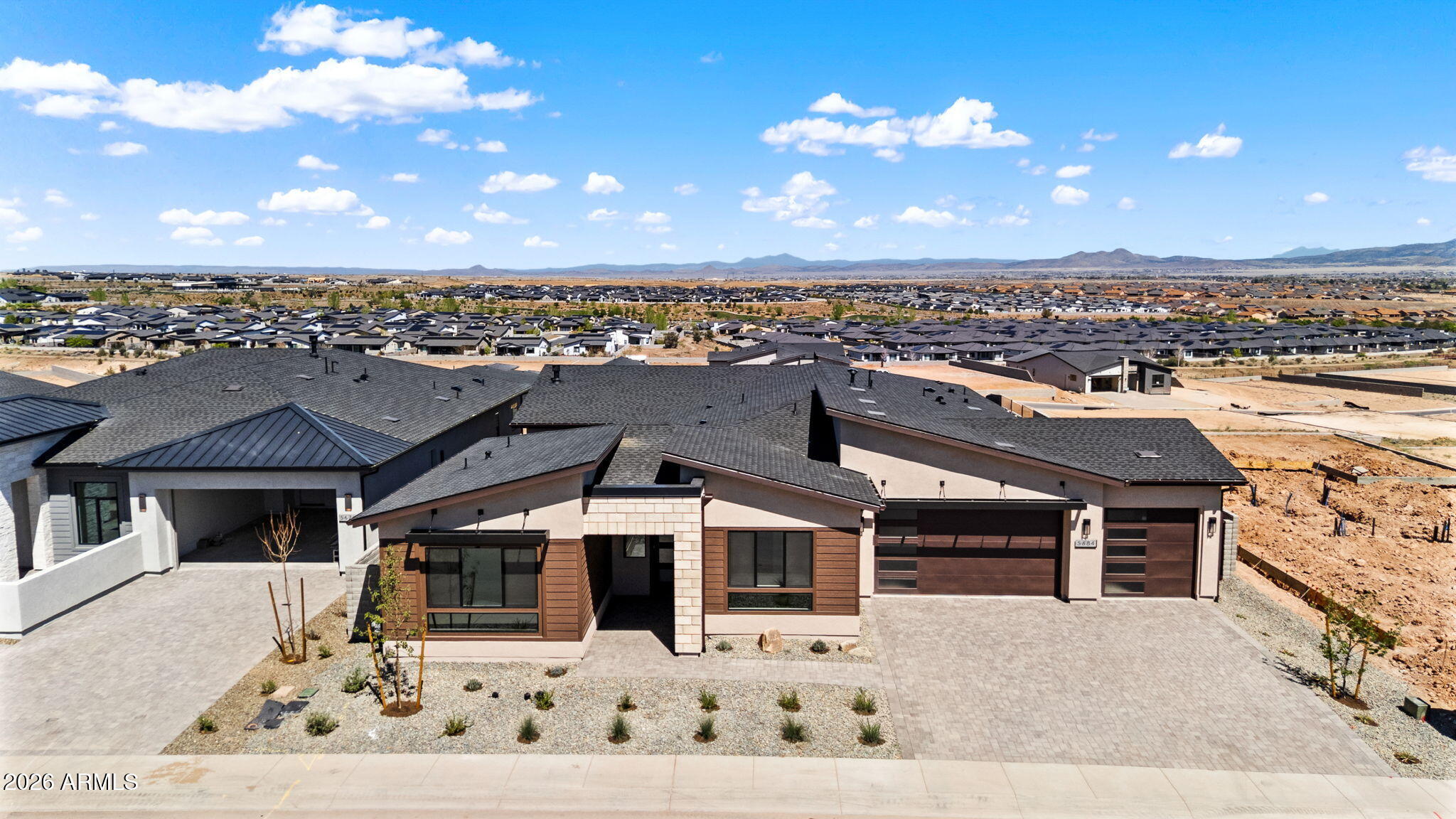 5684 E BLACKBURN Court