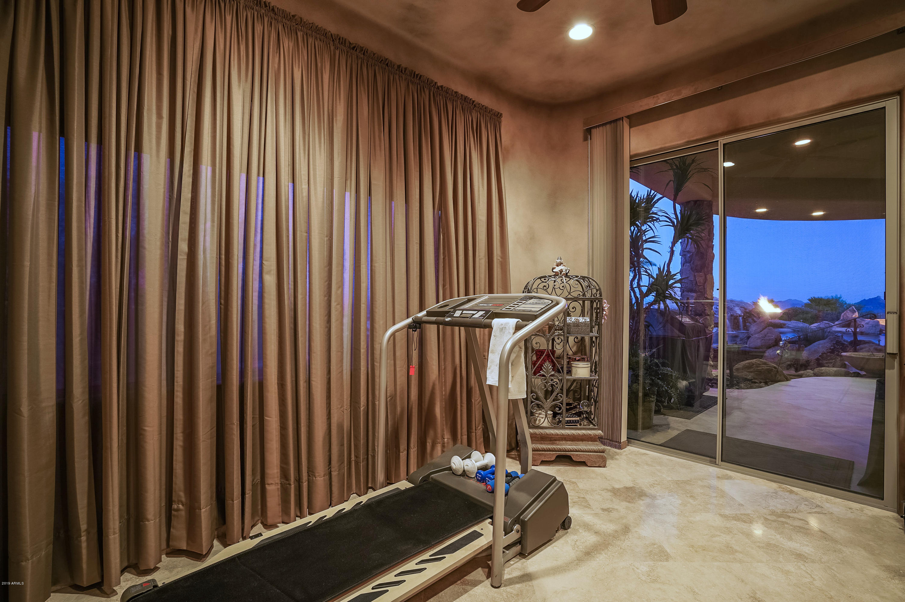 FOUNTAIN HILLS Hill Top - Residential