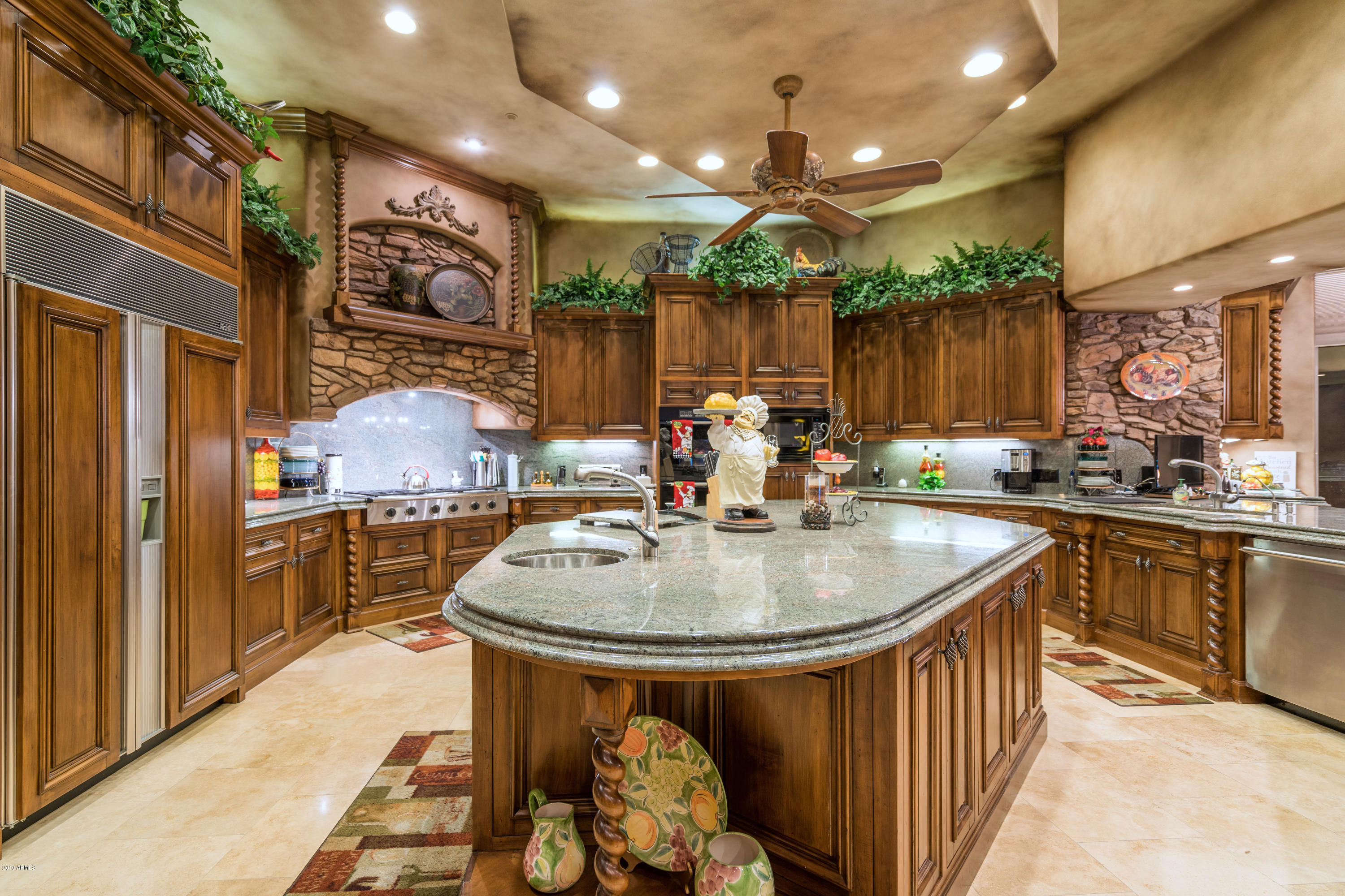 FOUNTAIN HILLS Hill Top - Residential