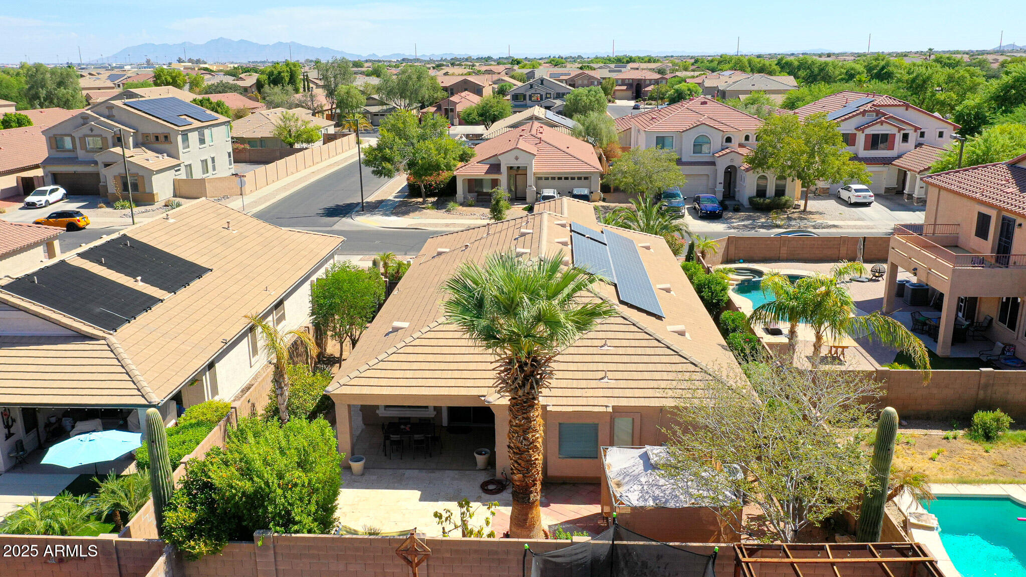 17648 W VOLTAIRE Street