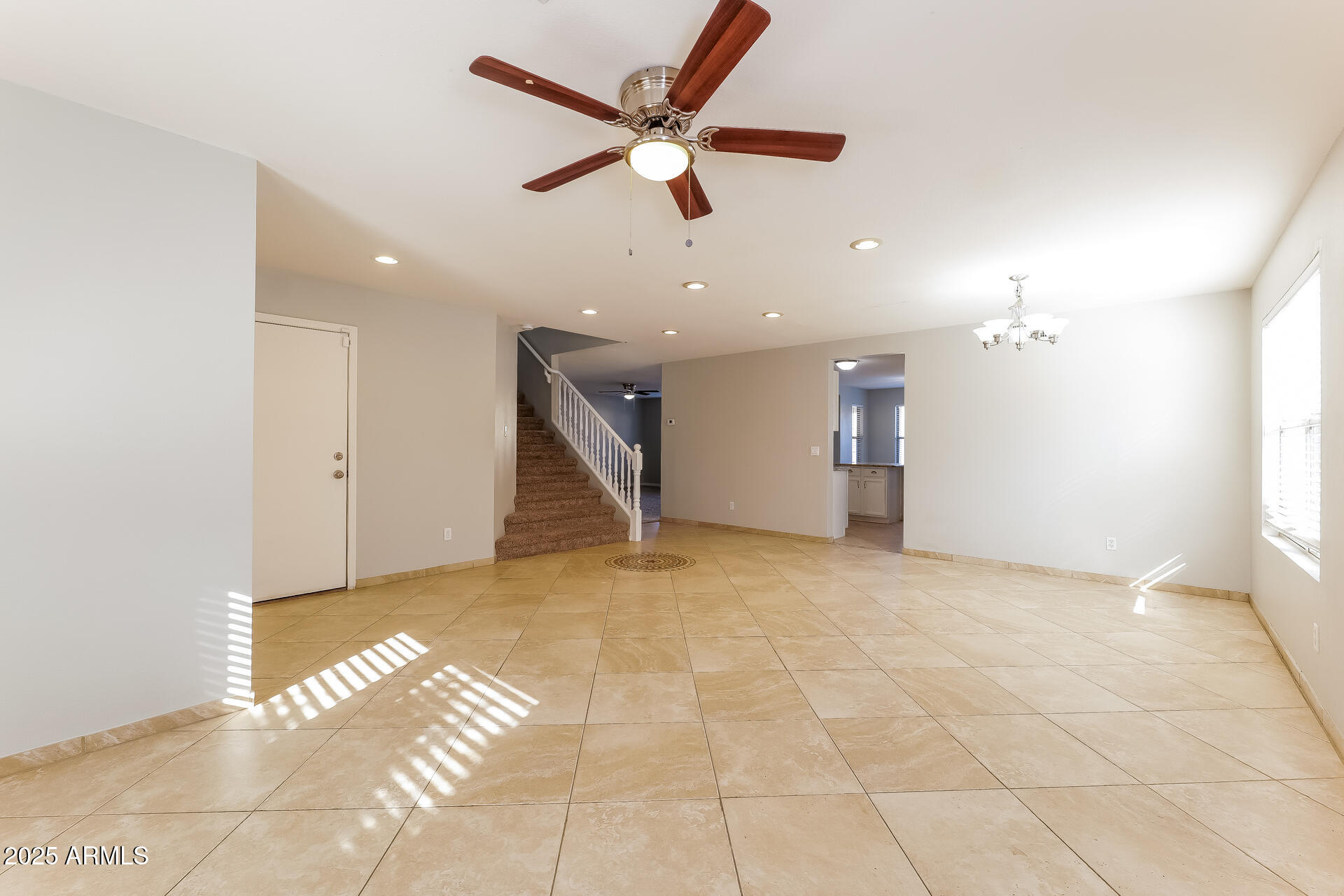 548 W PALO VERDE Street