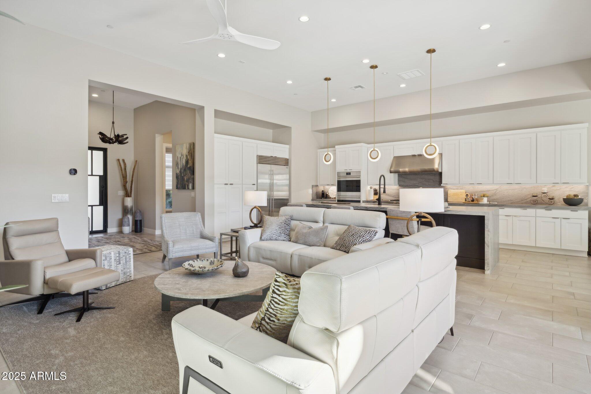 ADERO CANYON PARCEL 6 REPLAT - Residential