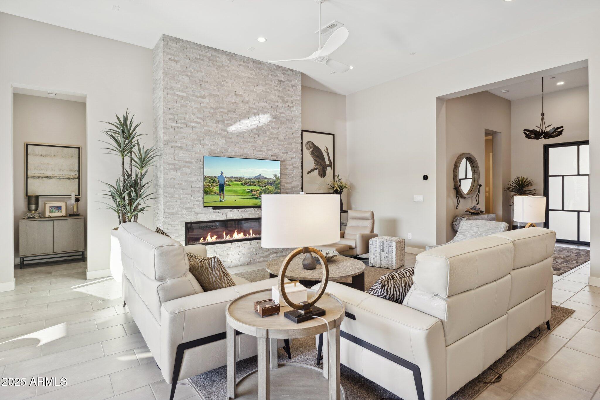 ADERO CANYON PARCEL 6 REPLAT - Residential