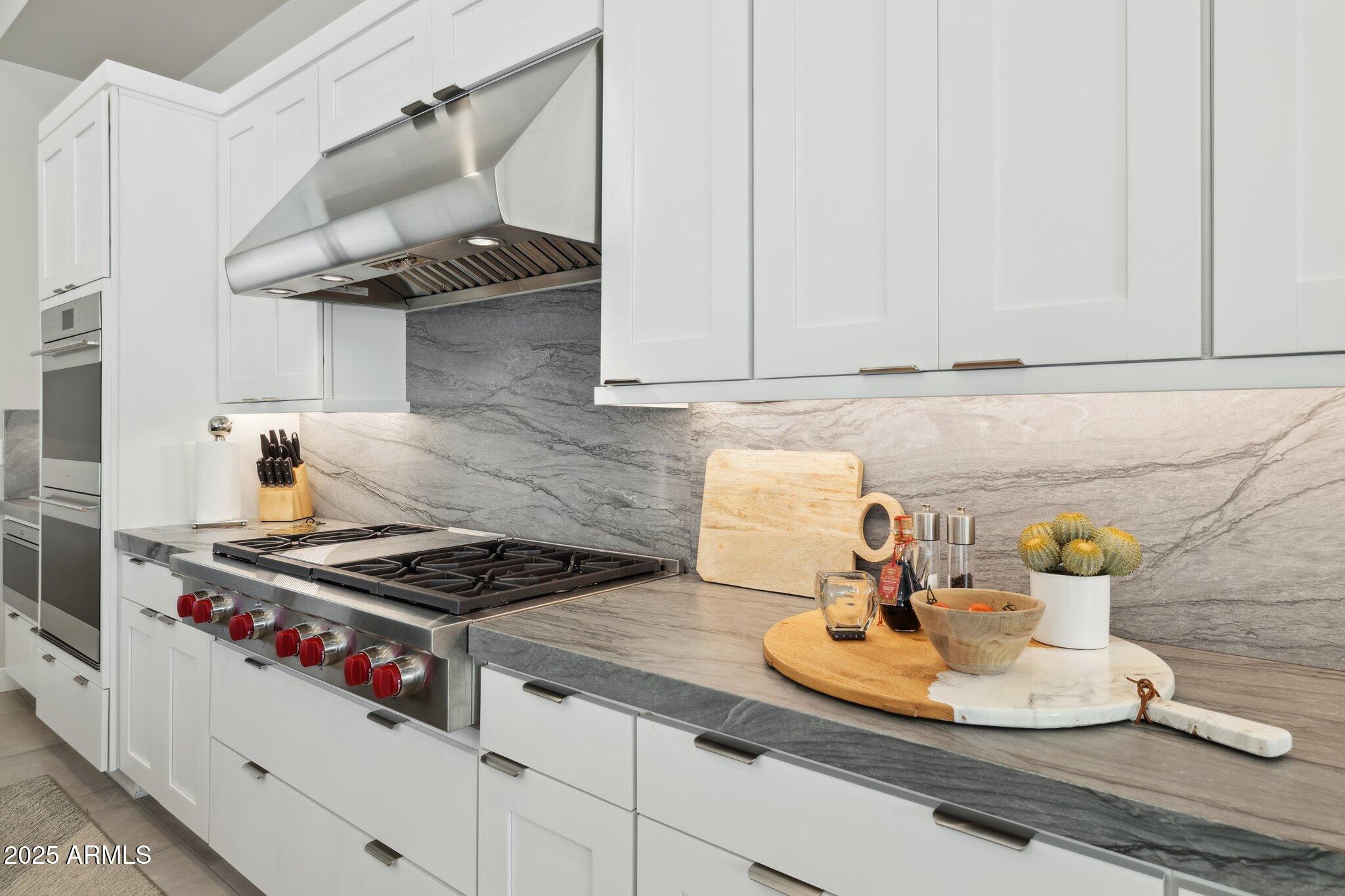 ADERO CANYON PARCEL 6 REPLAT - Residential