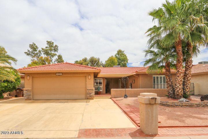 26625 S LAKEMONT Drive