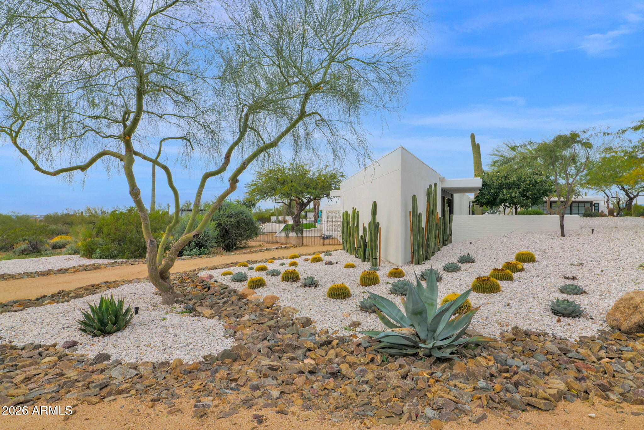 9440 E Mariposa Grande Drive