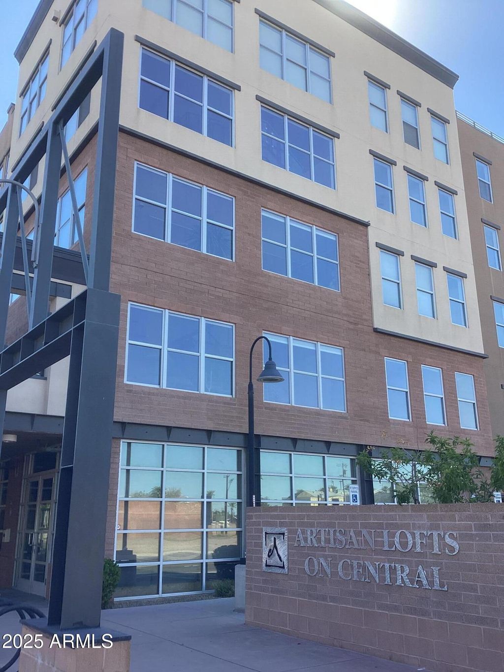 Photo of 1326 N Central Avenue #303, Phoenix, AZ 85004 (MLS # 6924451)