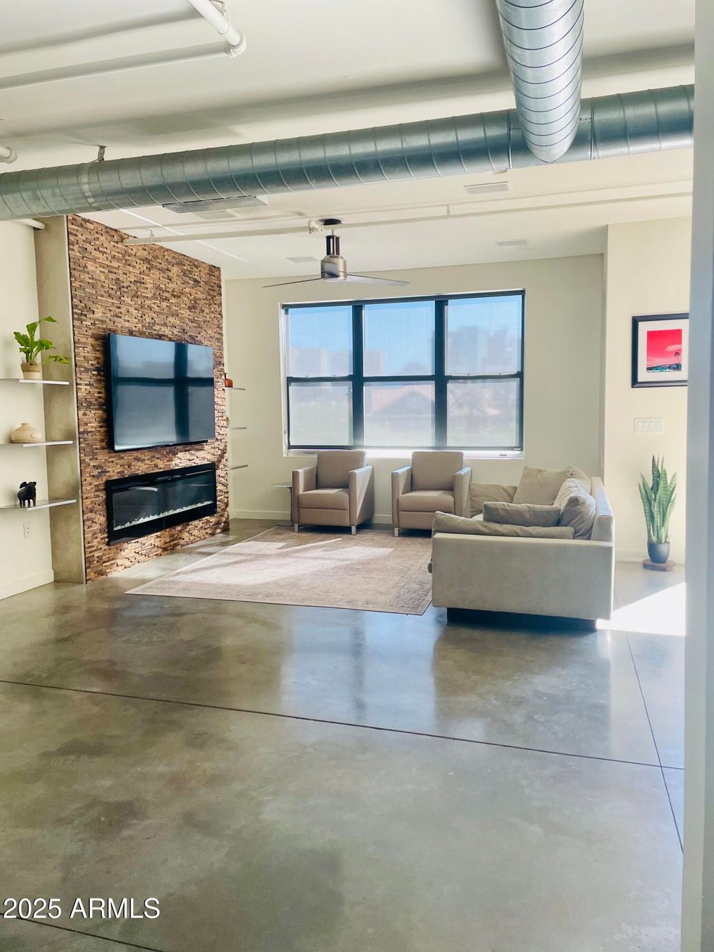 Photo of 1326 N Central Avenue #303, Phoenix, AZ 85004 (MLS # 6924451)