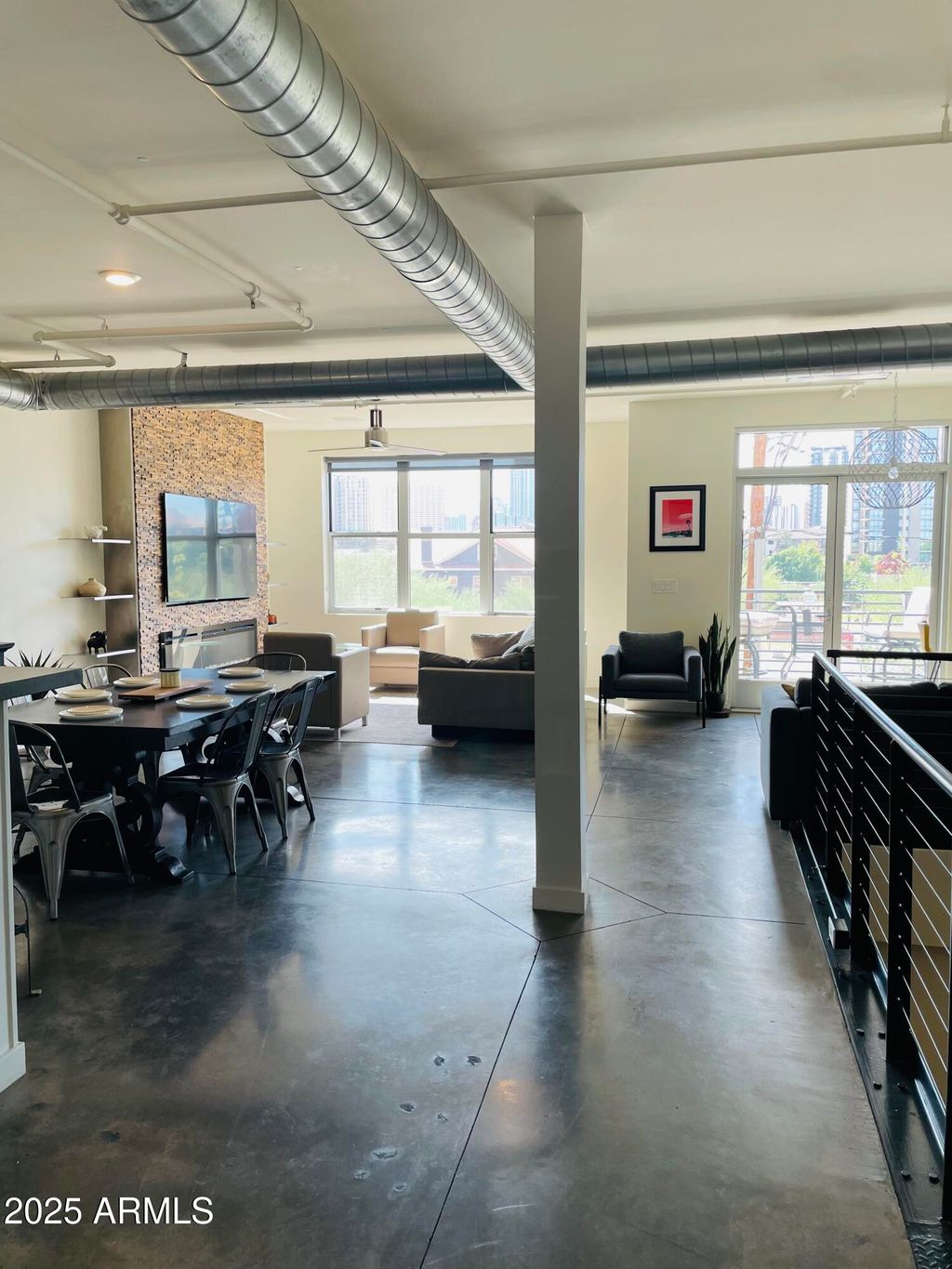 Photo of 1326 N Central Avenue #303, Phoenix, AZ 85004 (MLS # 6924451)