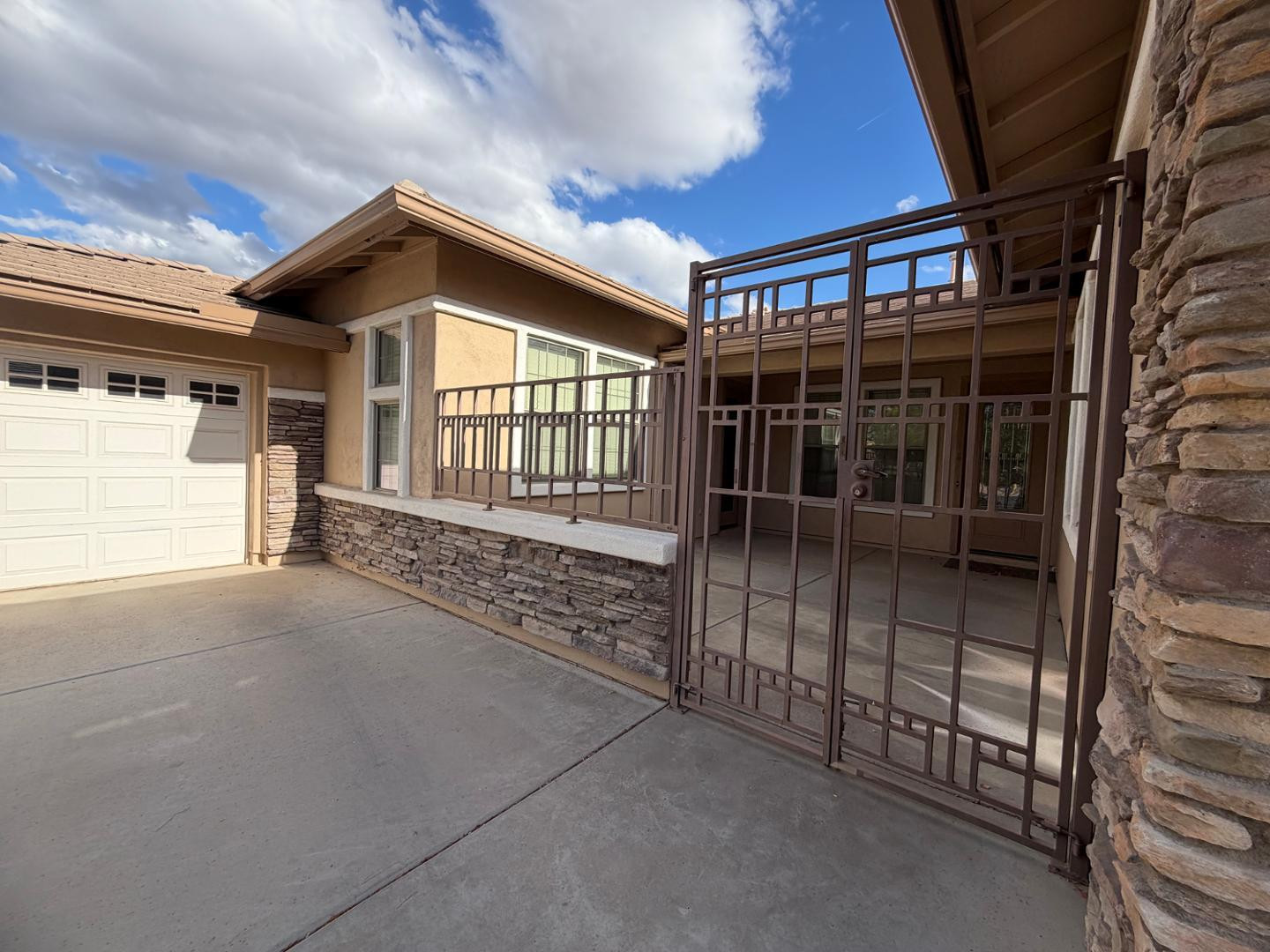 4505 W McNeil Street