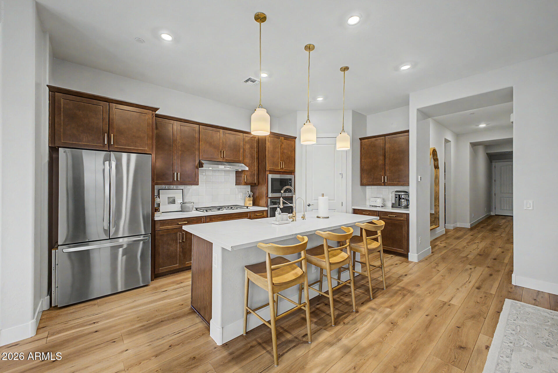 21325 W ROANOKE Avenue