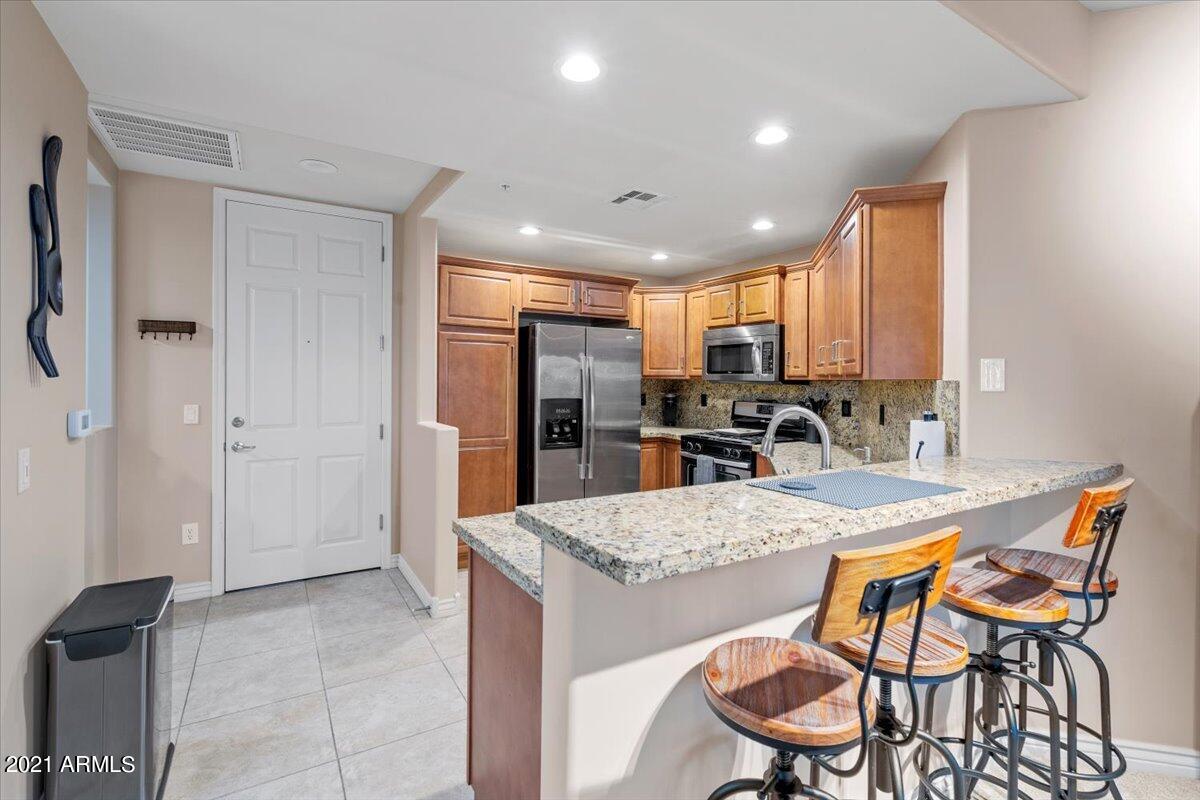 5350 E DEER VALLEY Drive 3403