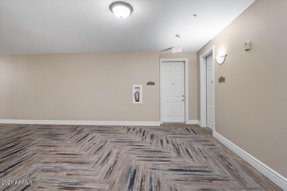 5350 E DEER VALLEY Drive 3403