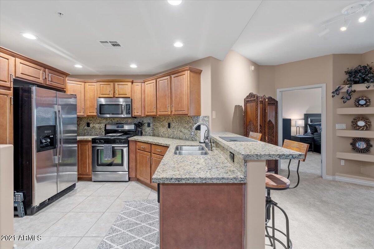 5350 E DEER VALLEY Drive 3403