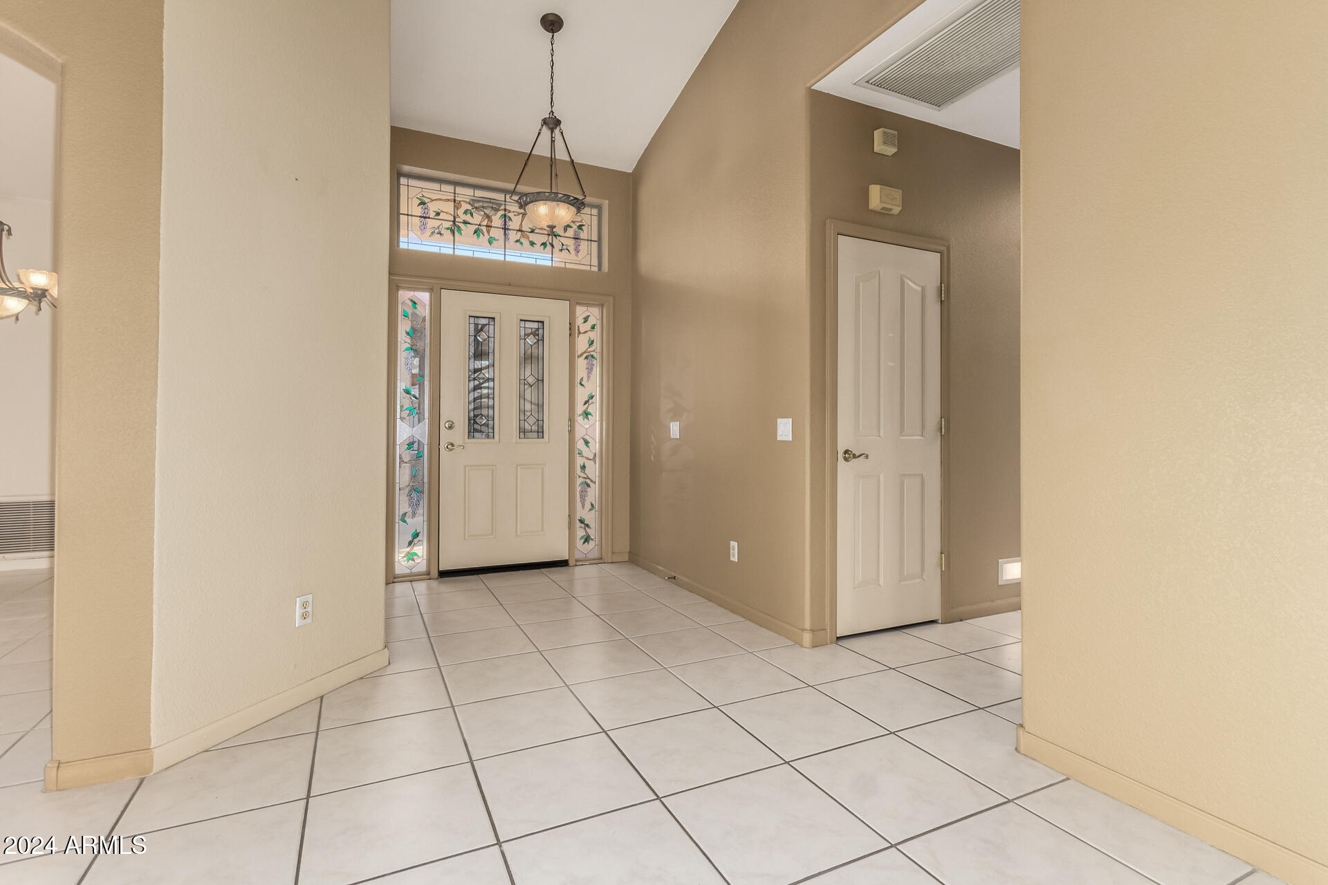 402 W BEECHNUT Place