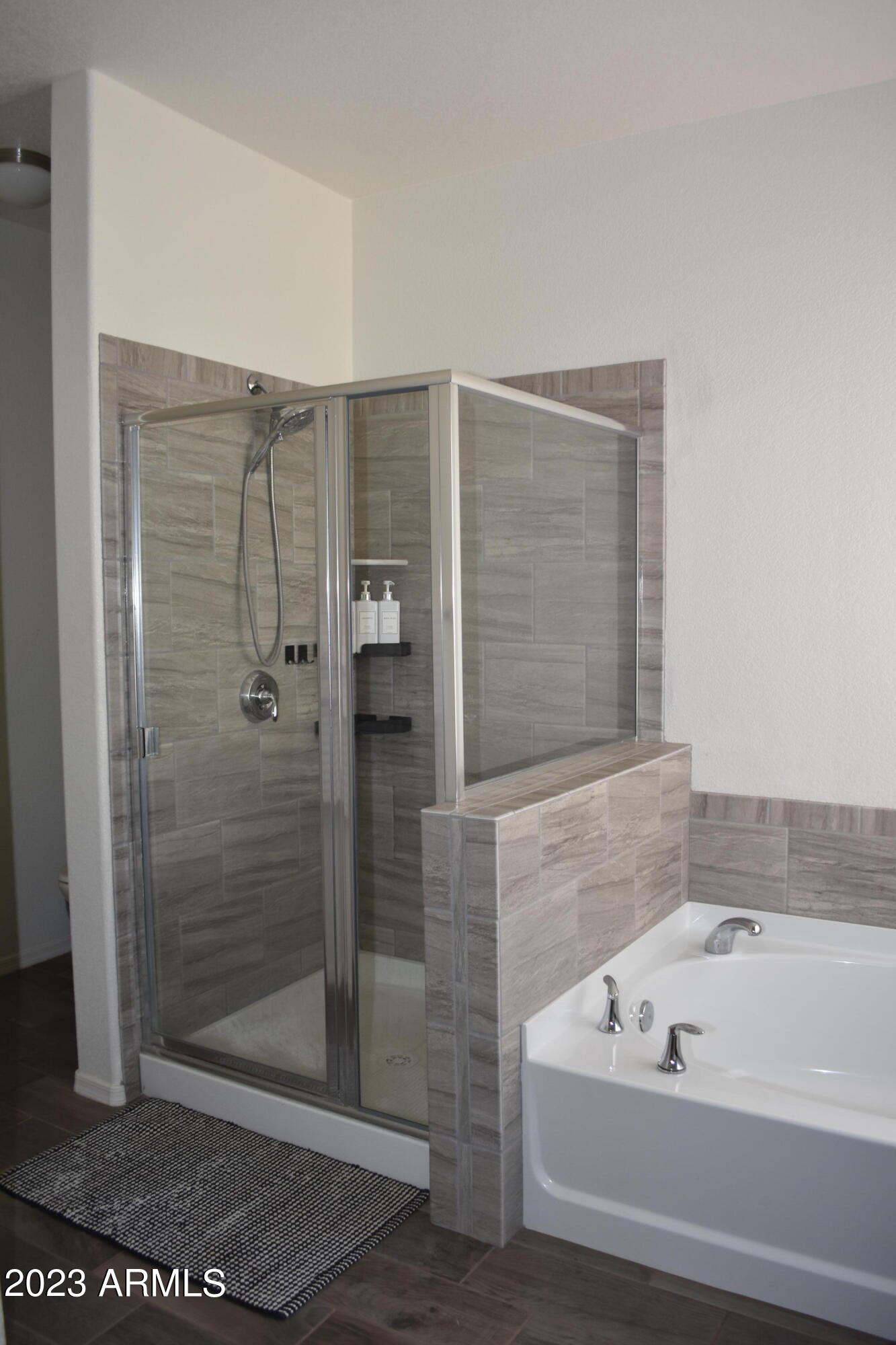 Holiday - Residential Lease