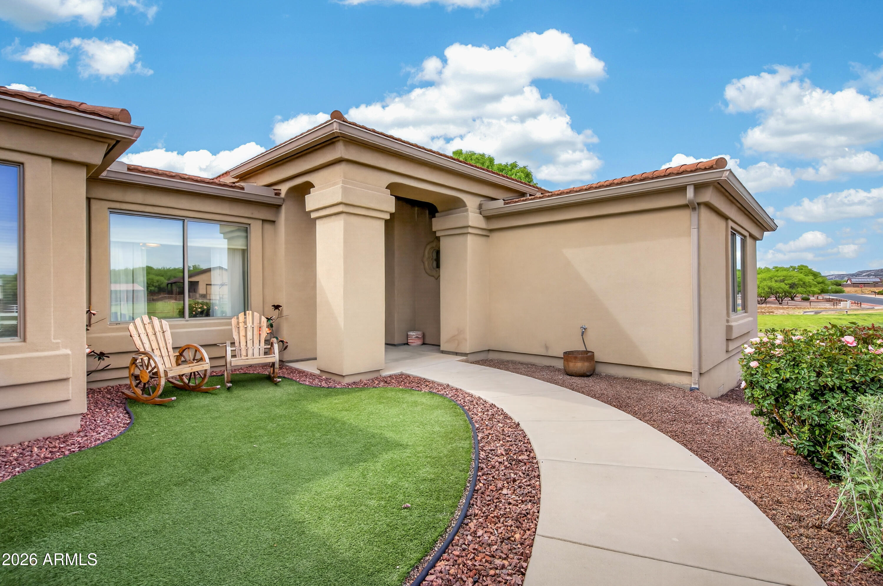 2084 S DERBY Drive