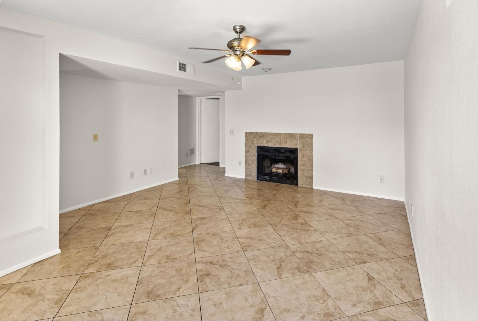 850 S River Drive 1050