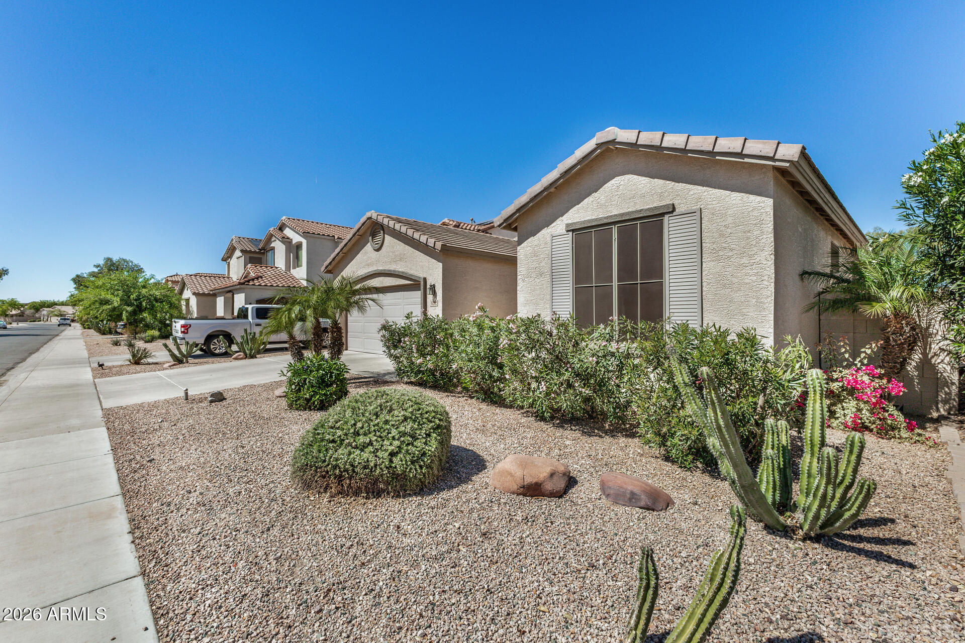 43282 W LINDGREN Drive