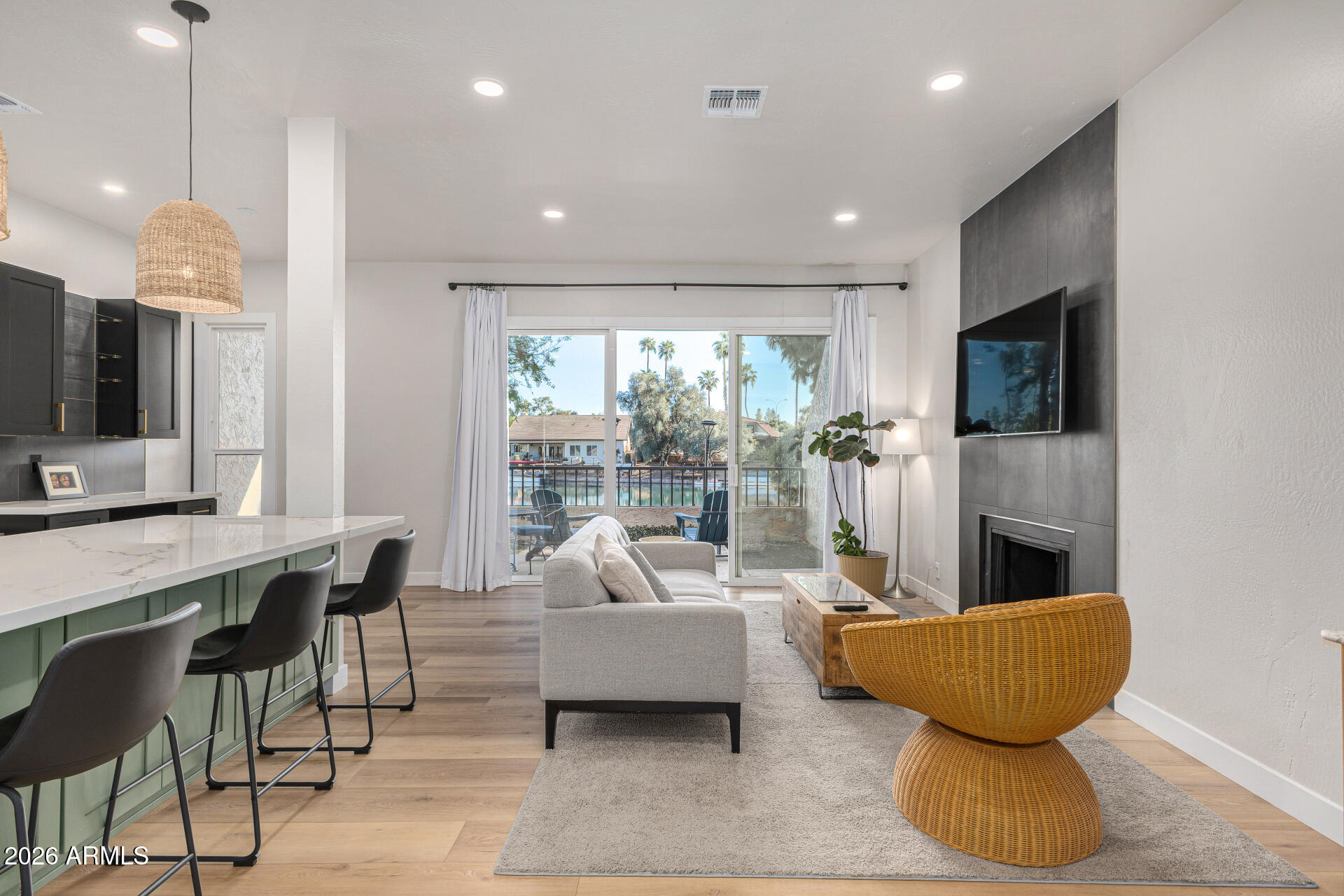 1209 E NORTHSHORE Drive 138