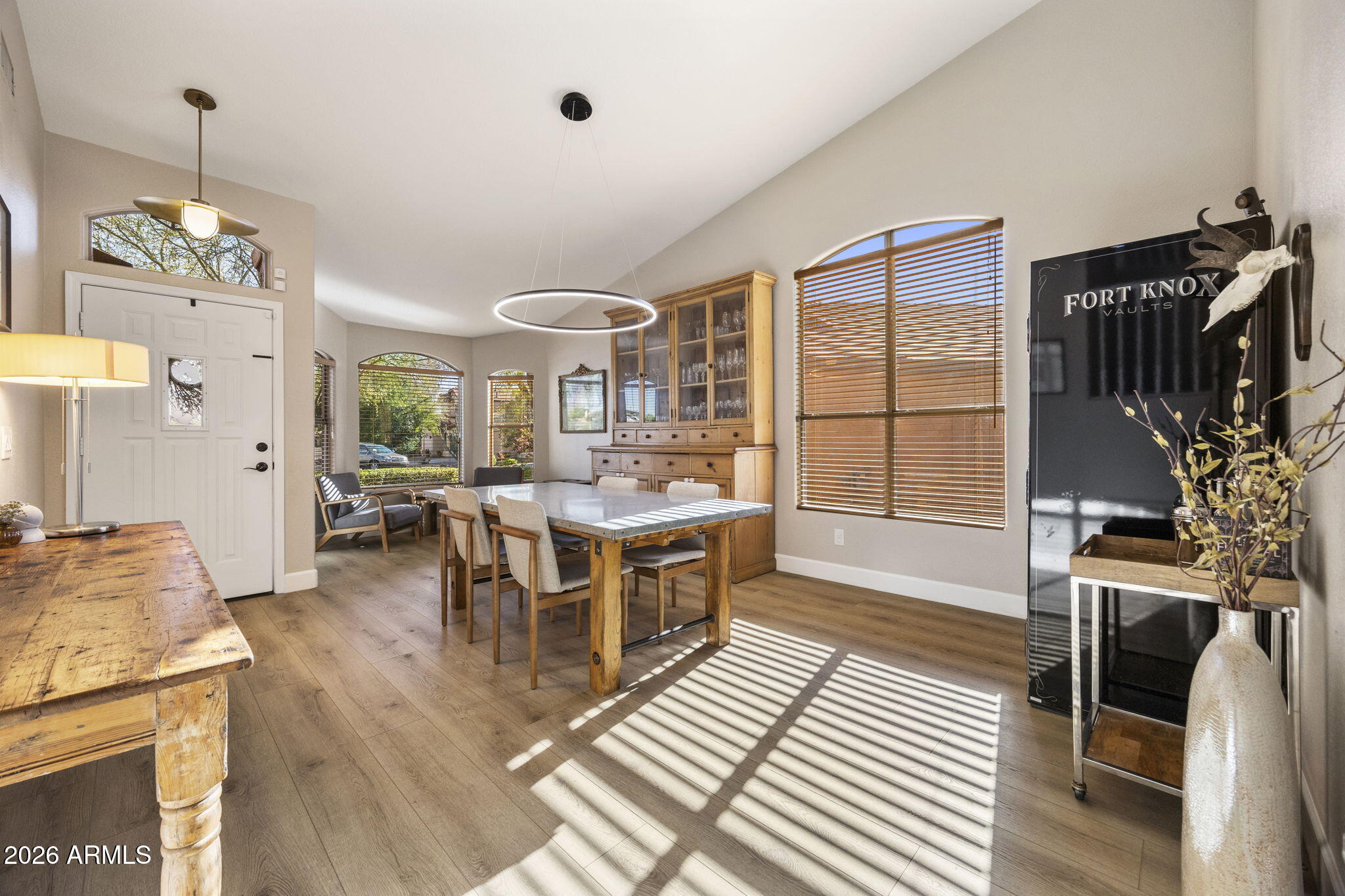 4402 E GATEWOOD Road