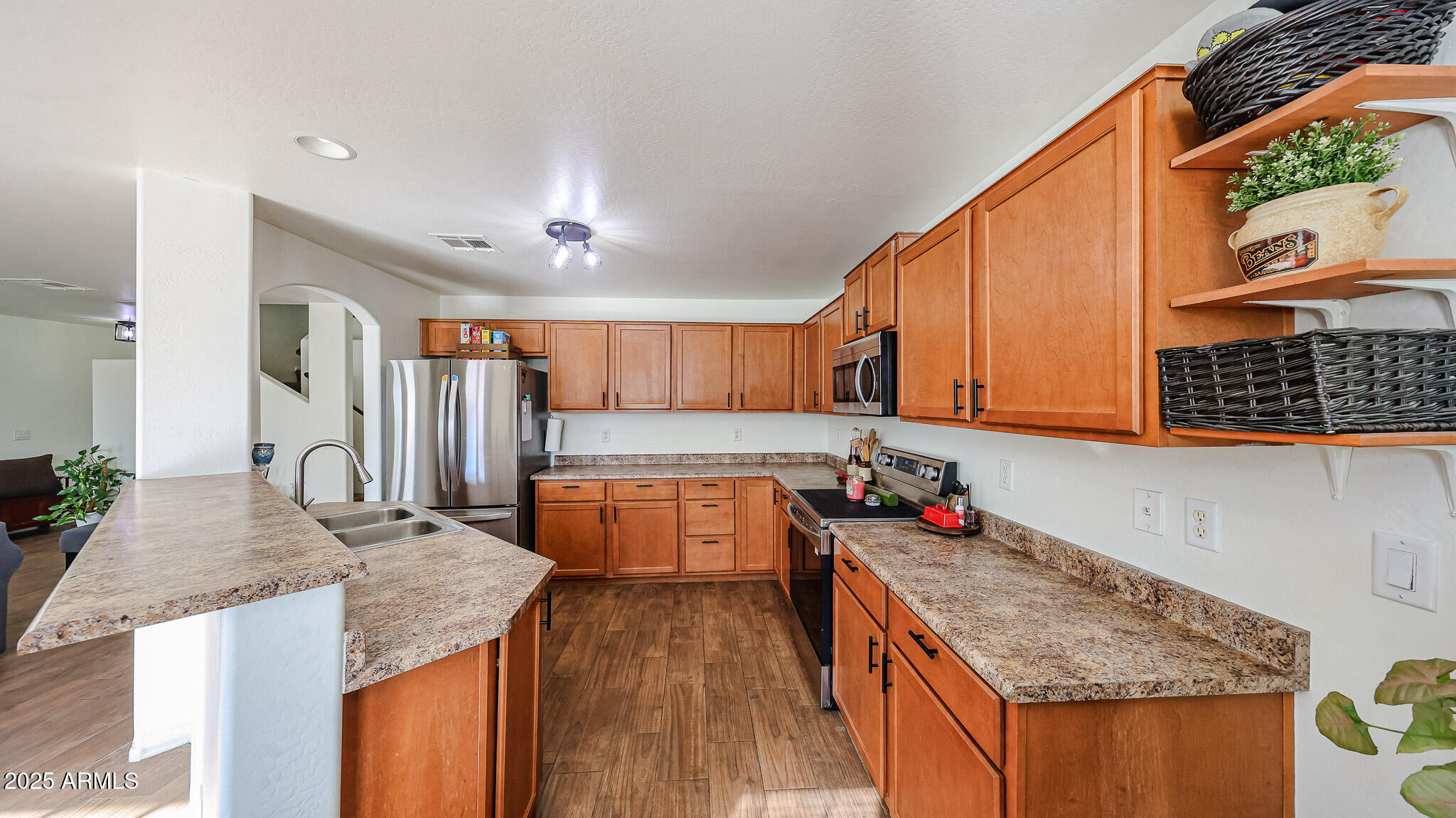 22207 W TONTO Street