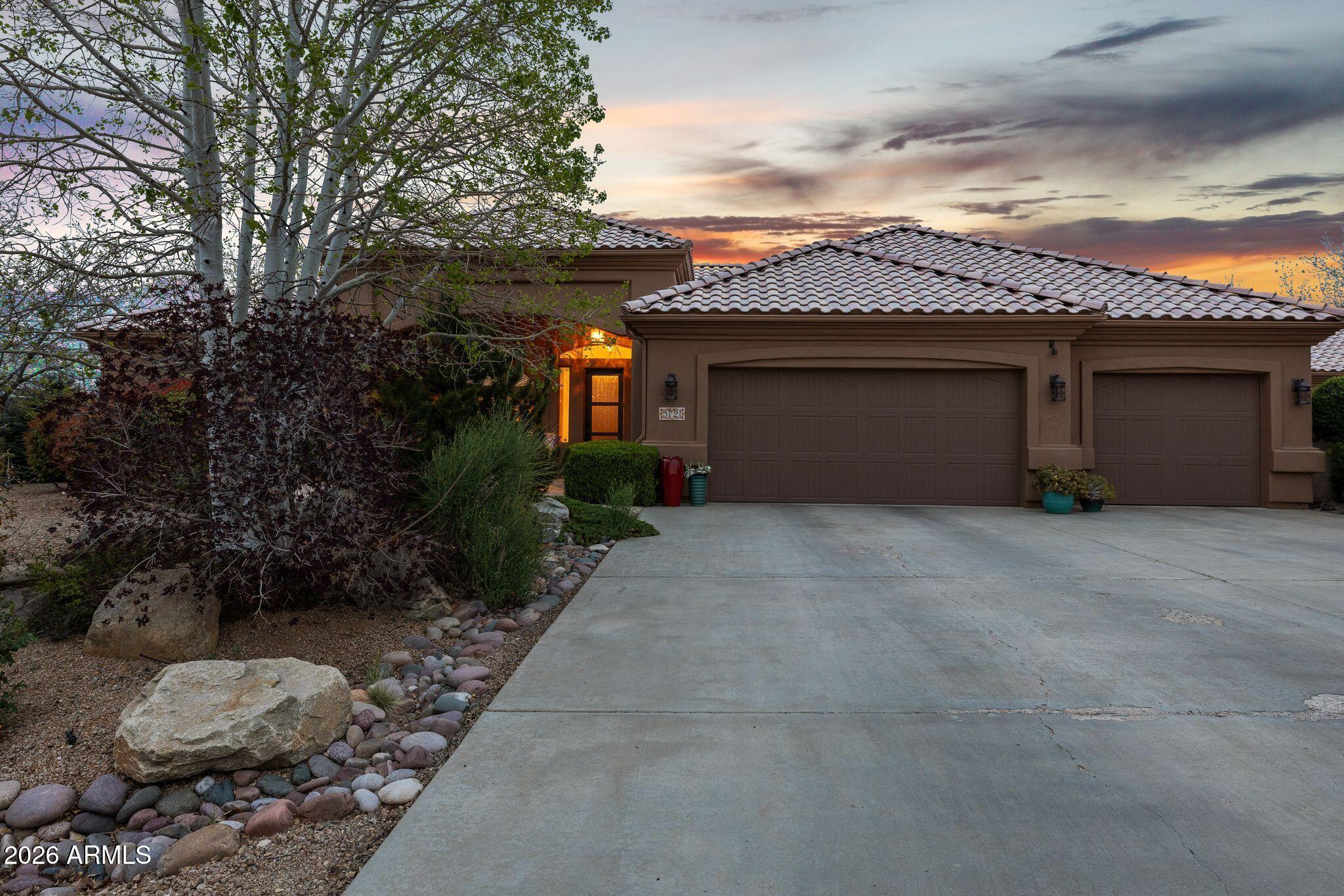 5721 HONEYSUCKLE Road