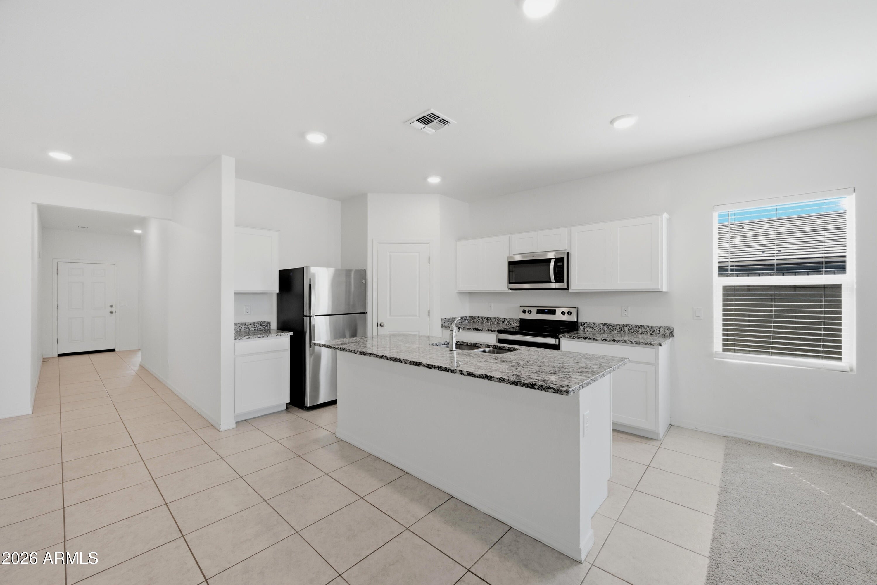 2022 E NEW BONNET Lane