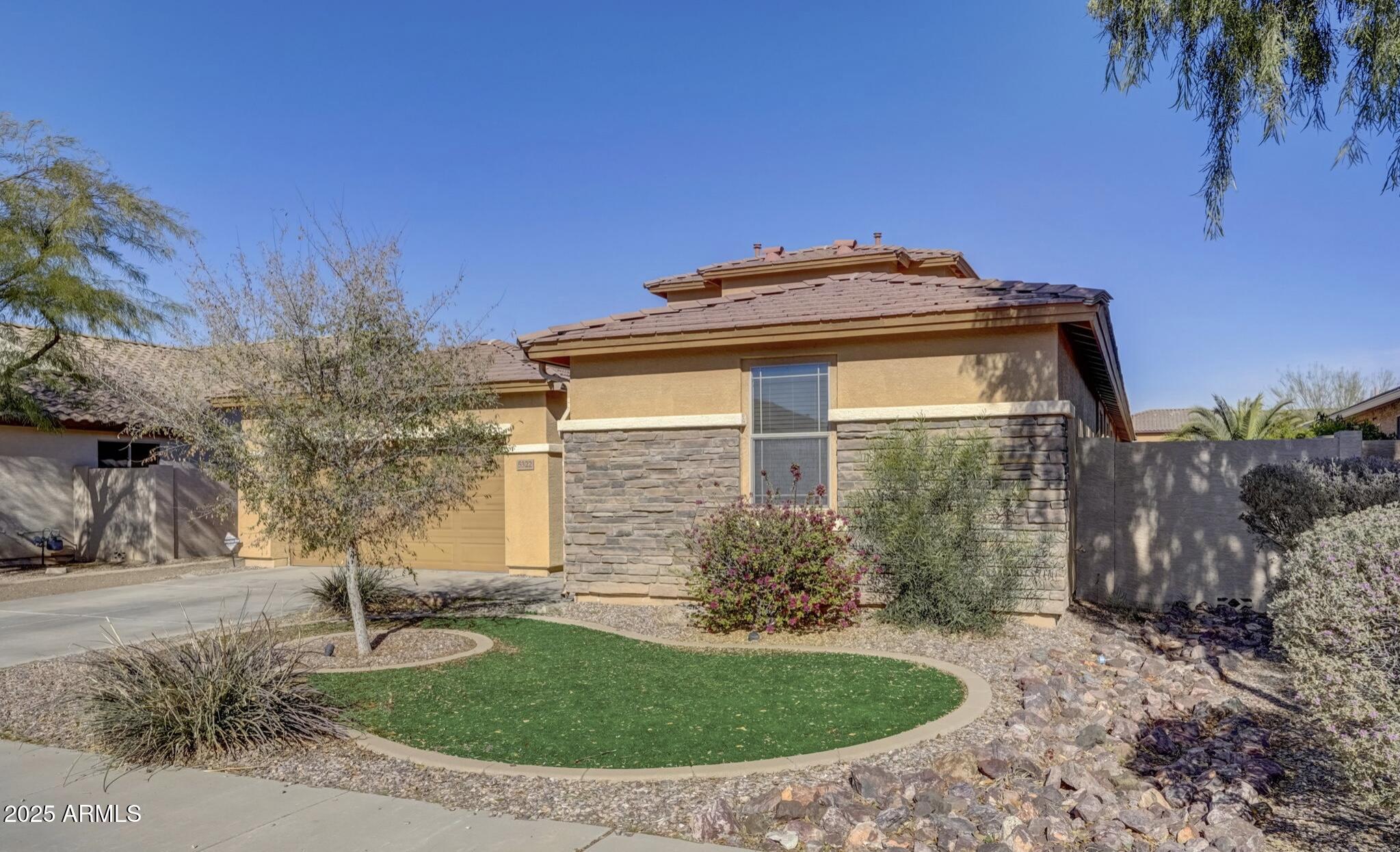 5322 W COLES Road