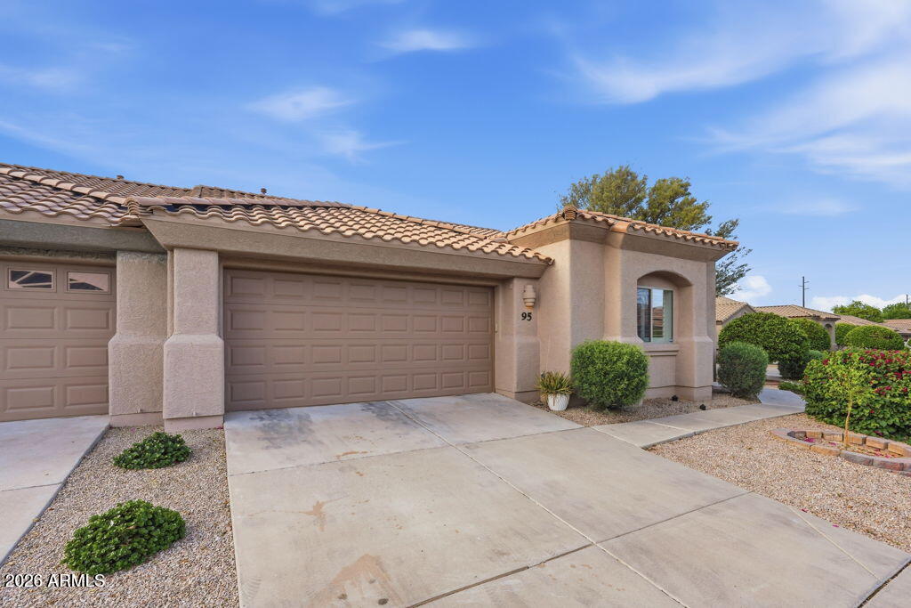 4202 E BROADWAY Road 95