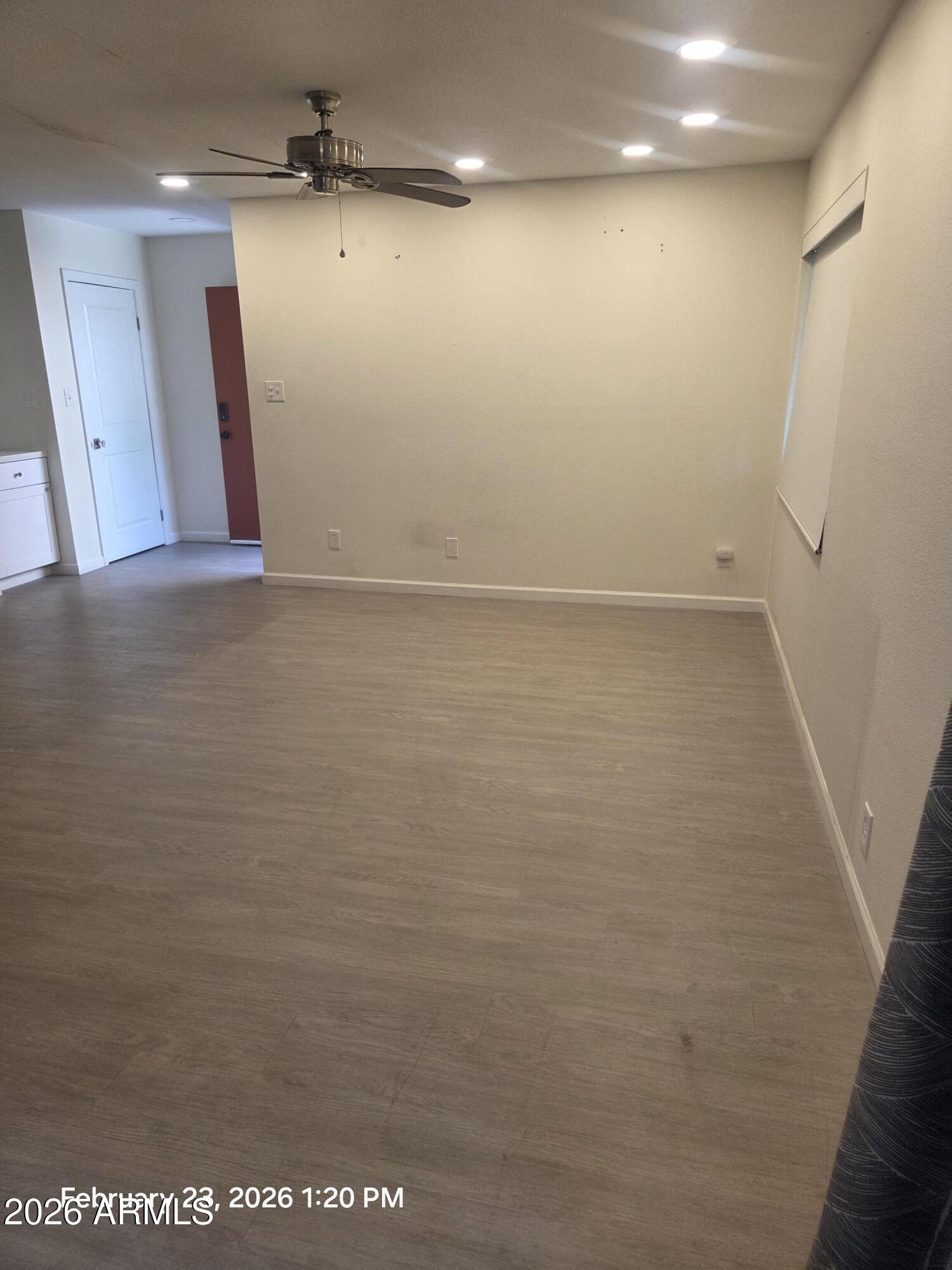 5525 E THOMAS Road O11