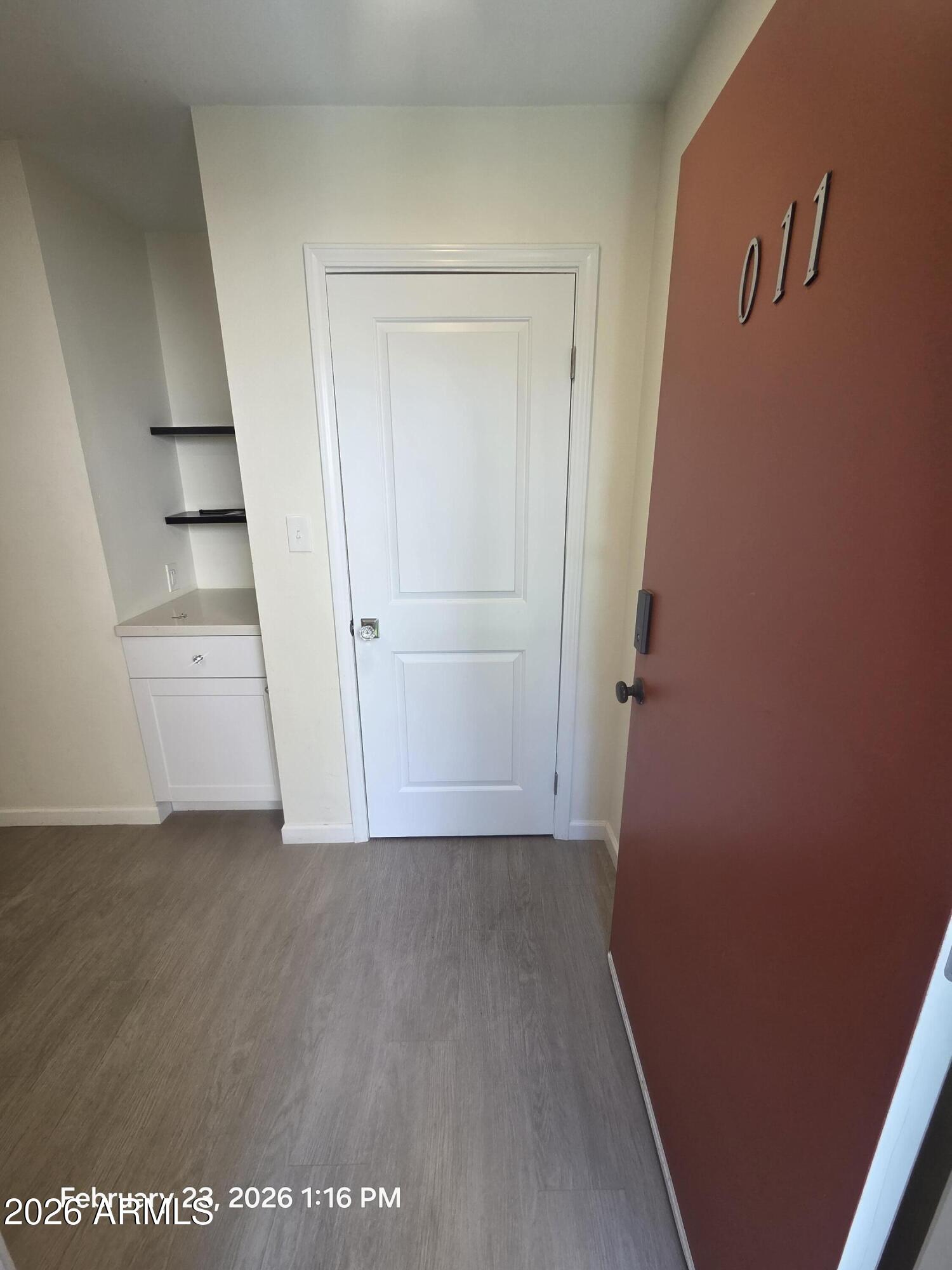 5525 E THOMAS Road O11