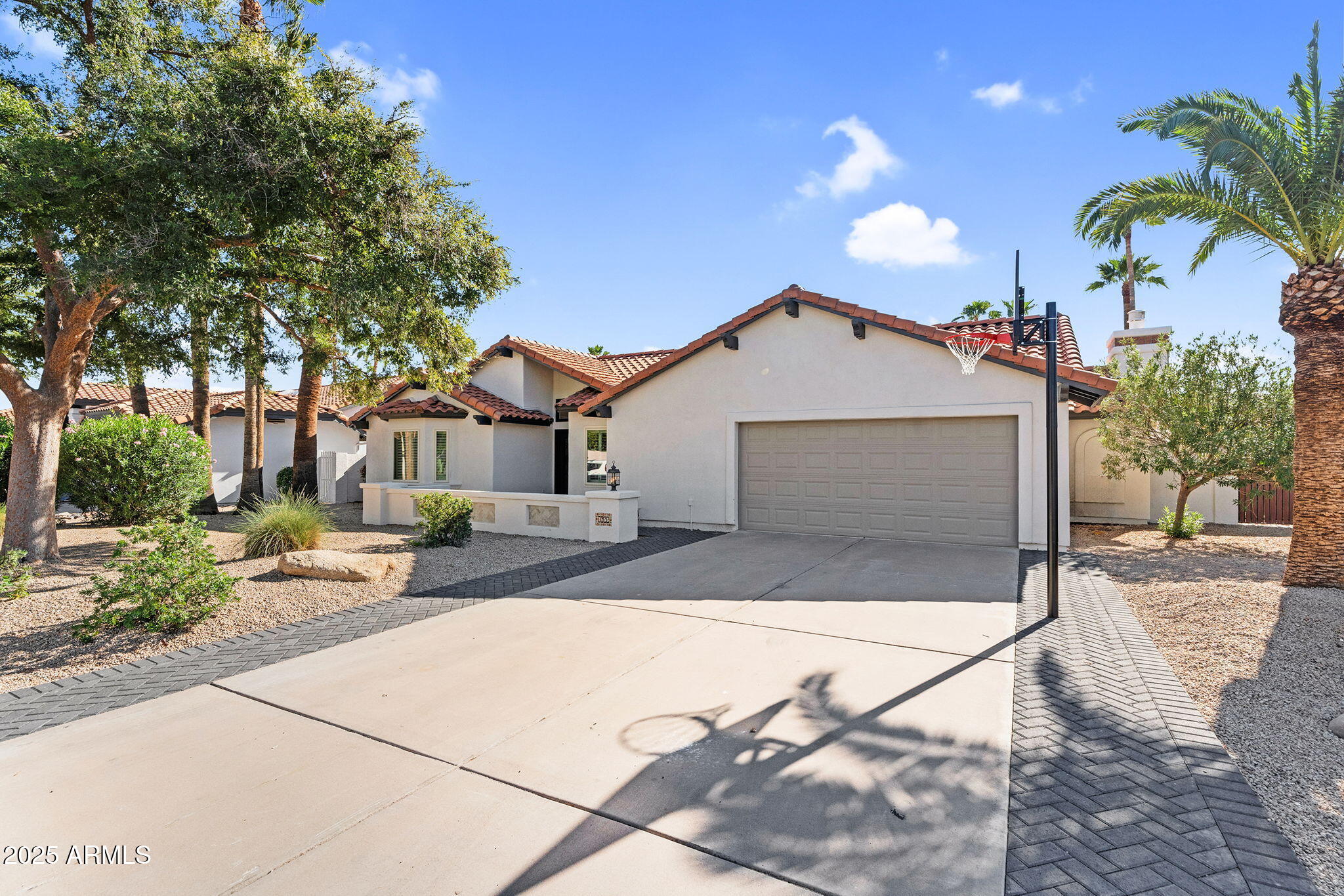 7655 E WINDROSE Drive