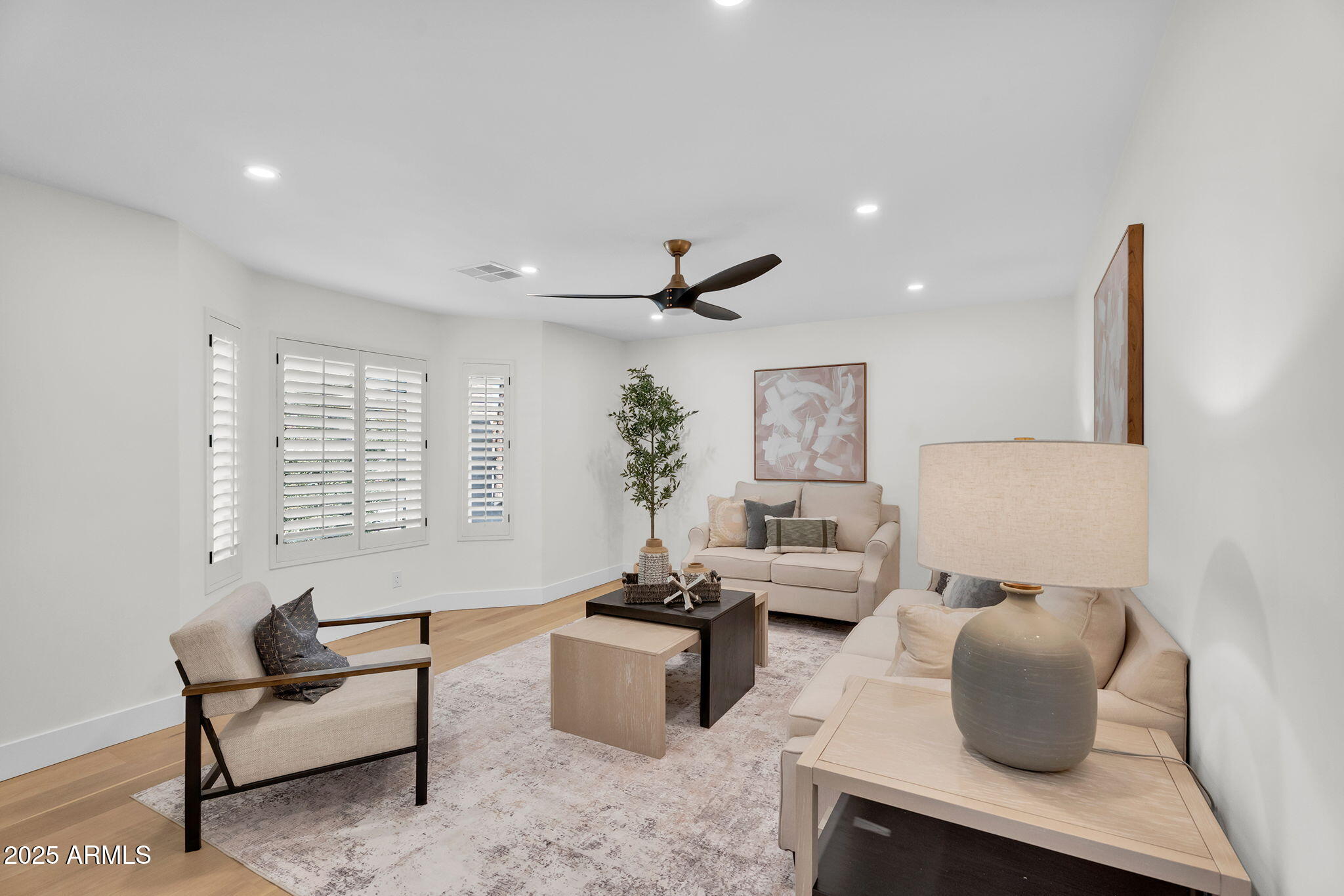 7655 E WINDROSE Drive