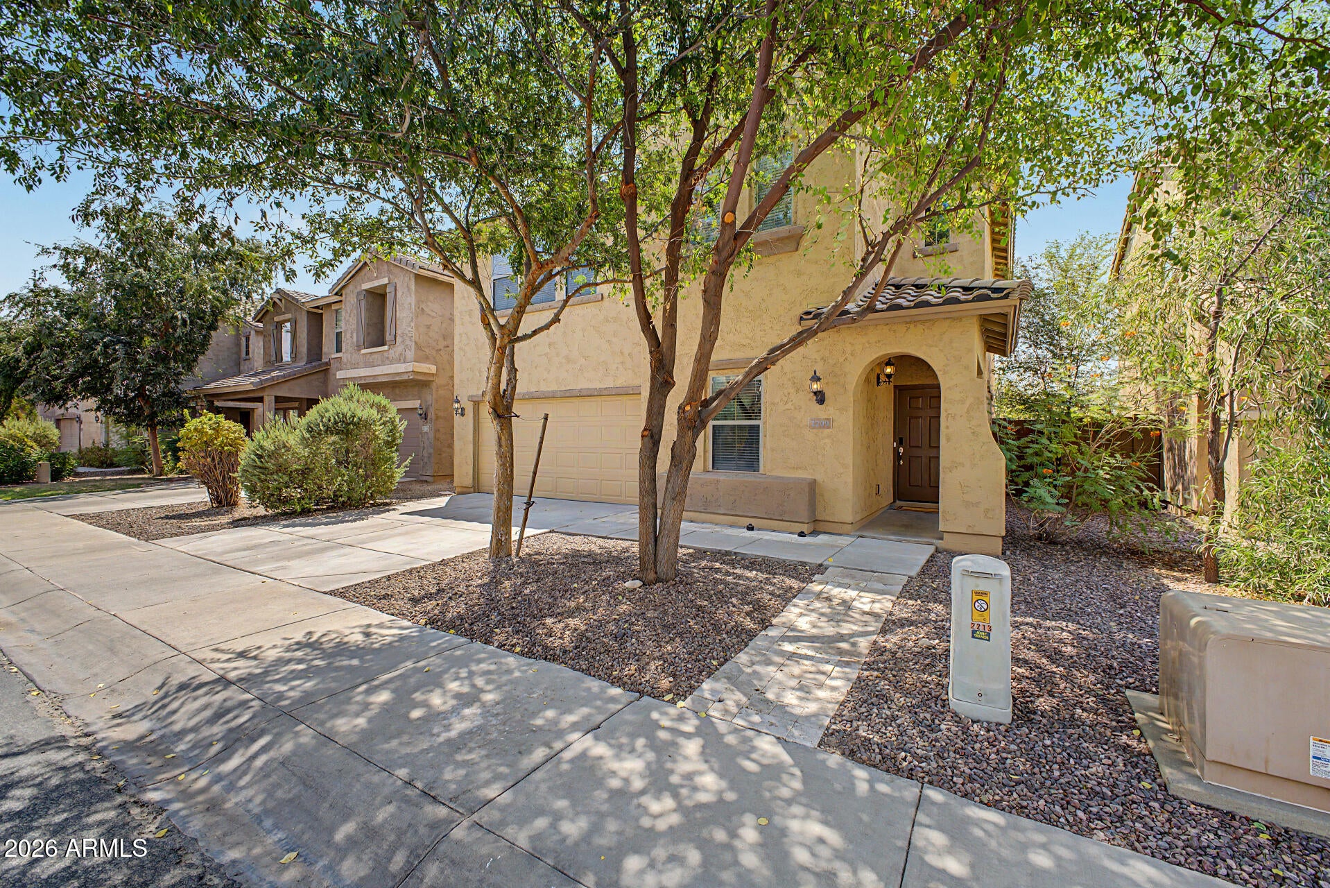 2209 W KATHLEEN Road