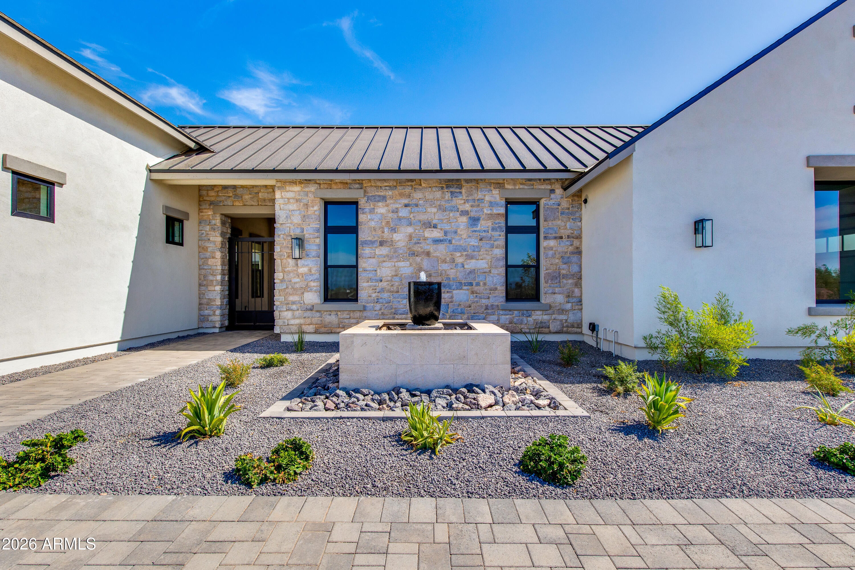 4041 E MOUNTAIN VIEW Road
