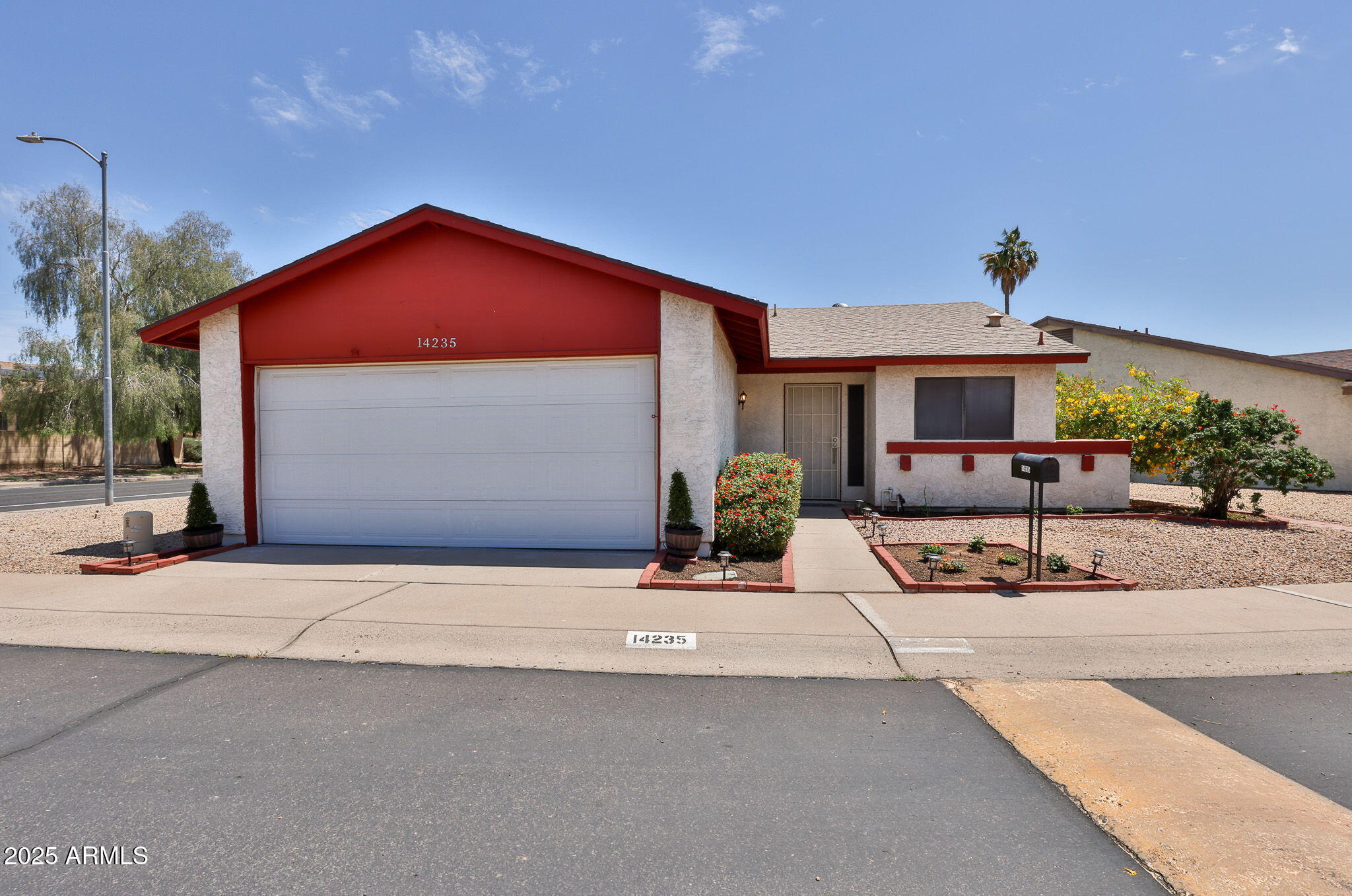 14235 N 26TH Drive ====>