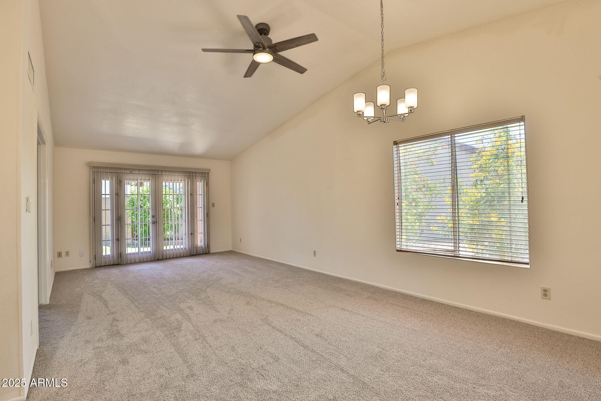 14235 N 26TH Drive ====>