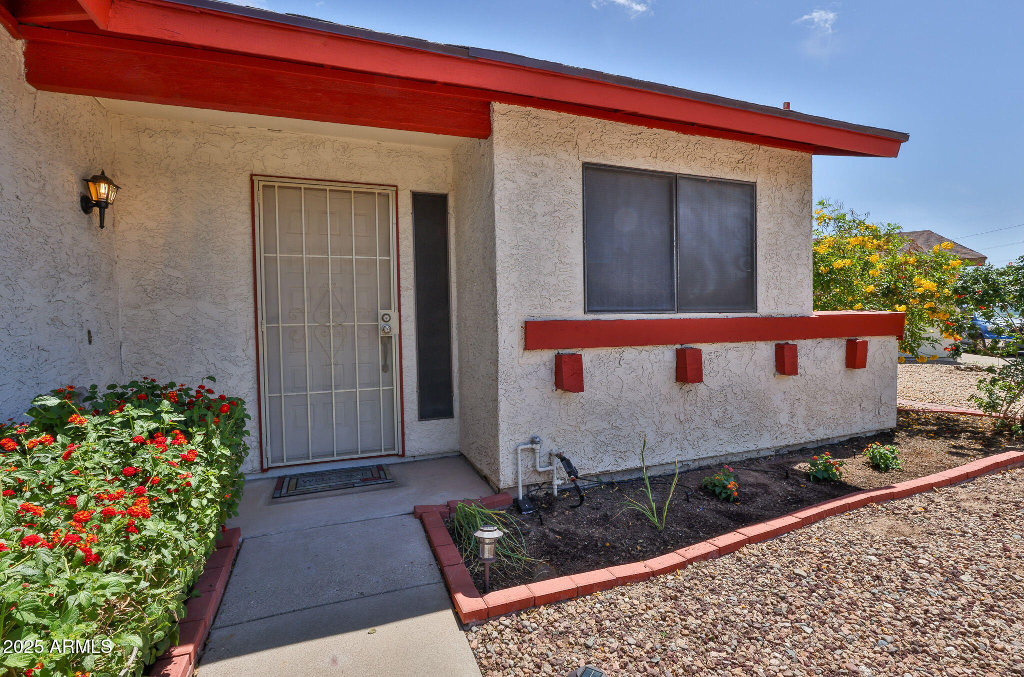 14235 N 26TH Drive ====>