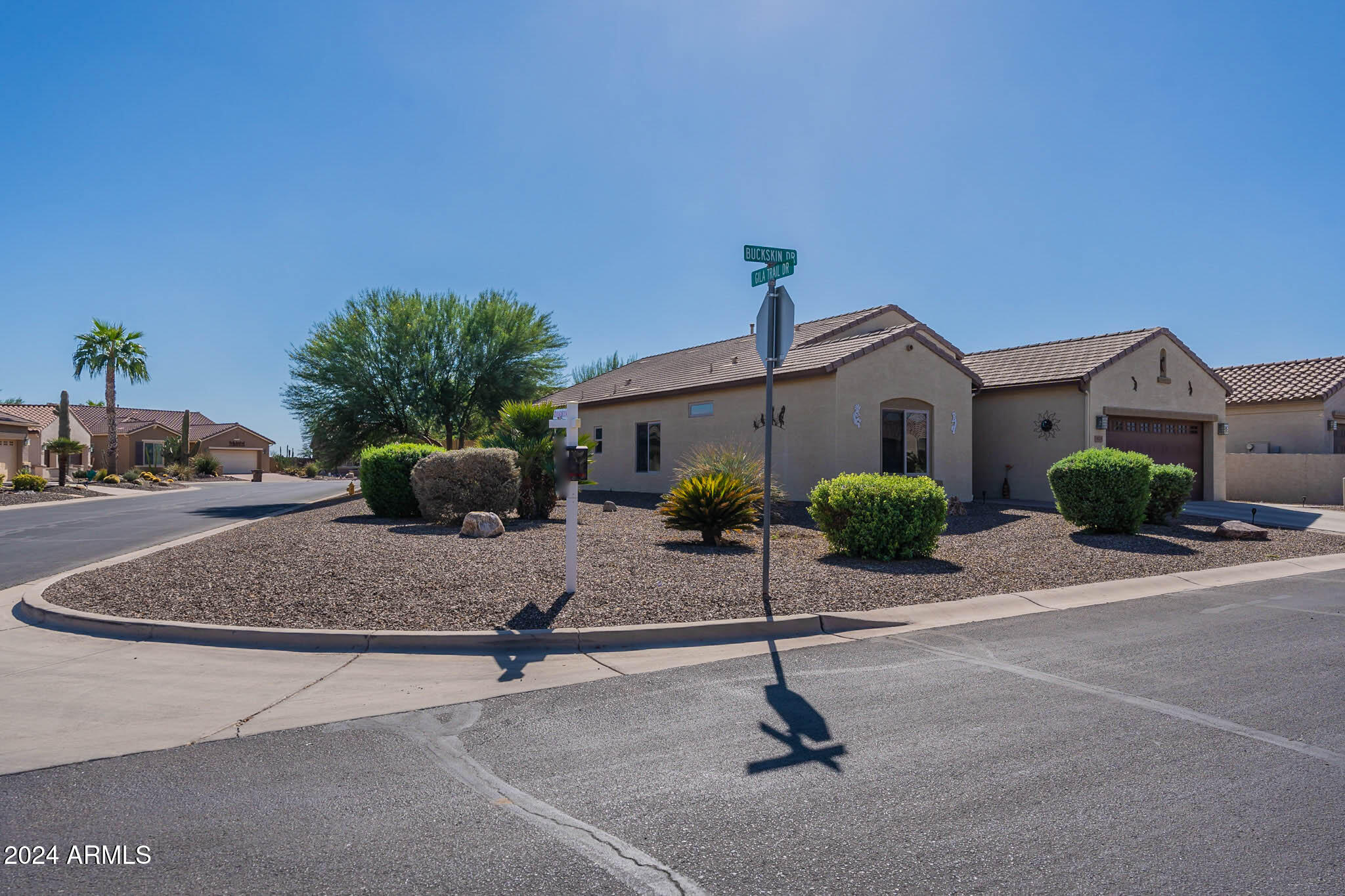 5025 W BUCKSKIN Drive